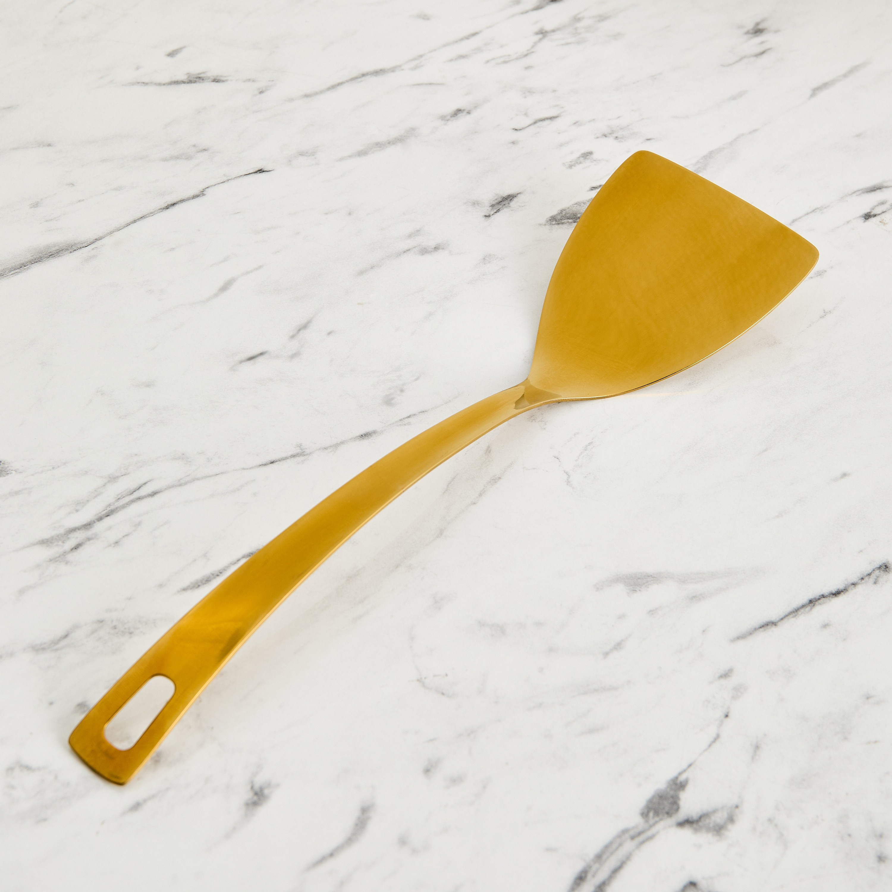 Gerrha Turner-household-kitchen-kitchentoolsandutensils-cookingutensils-image-1