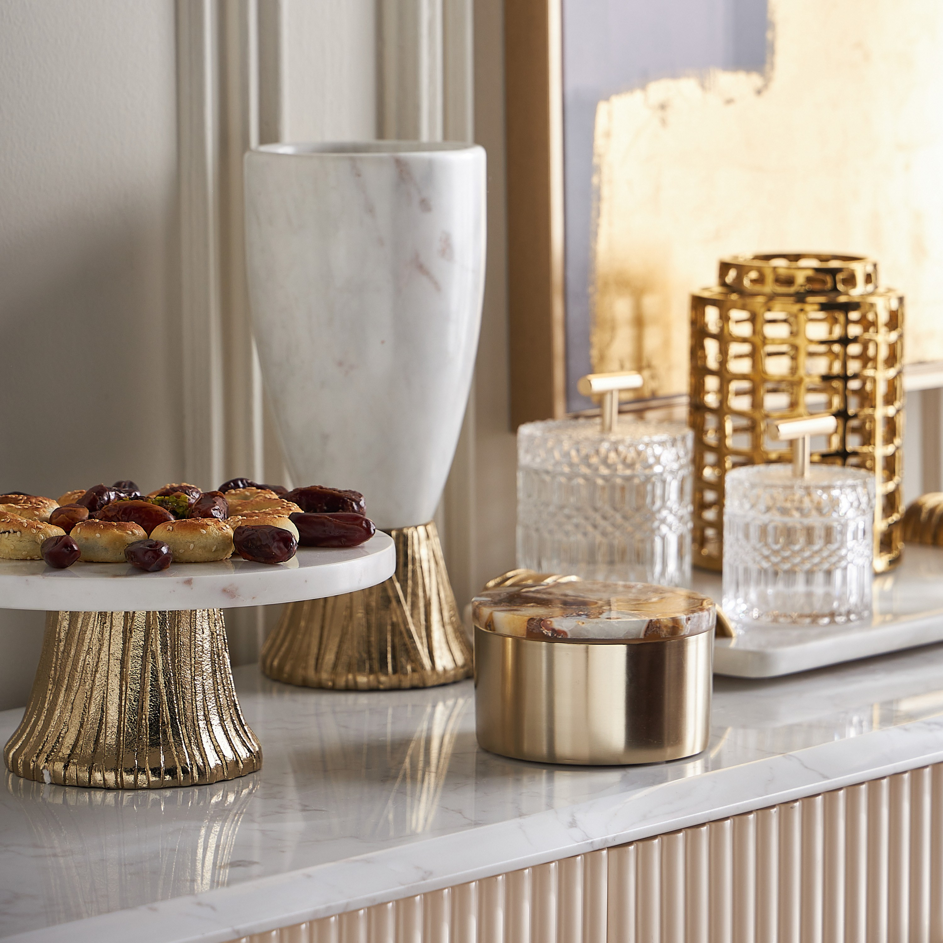 Desert Elegance Cake Stand - 27 cm-household-dining-serveware-cakestands-image-4