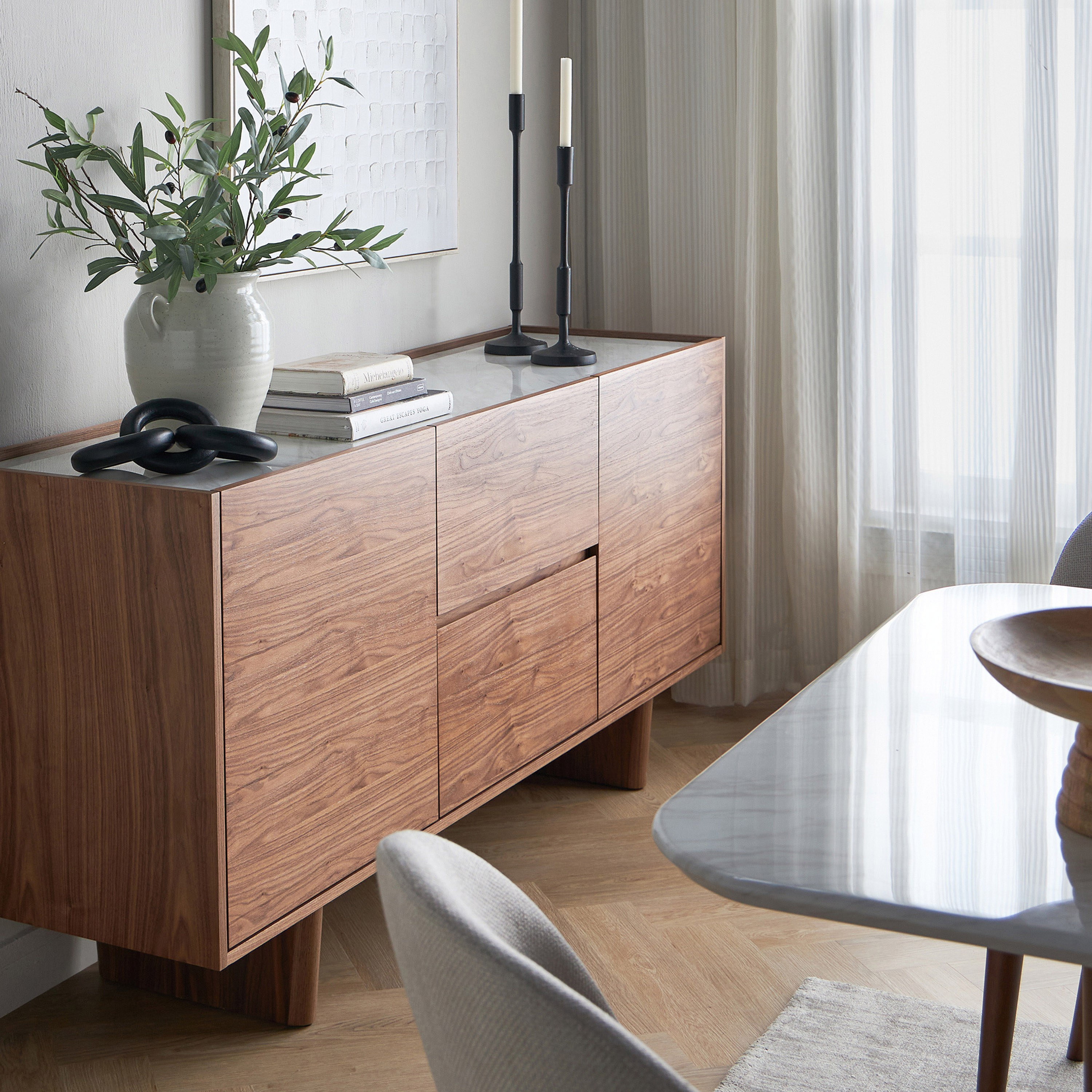سطح بوفيه - ستانتون-furniture-diningroom-buffethutchesandcurios-image-8