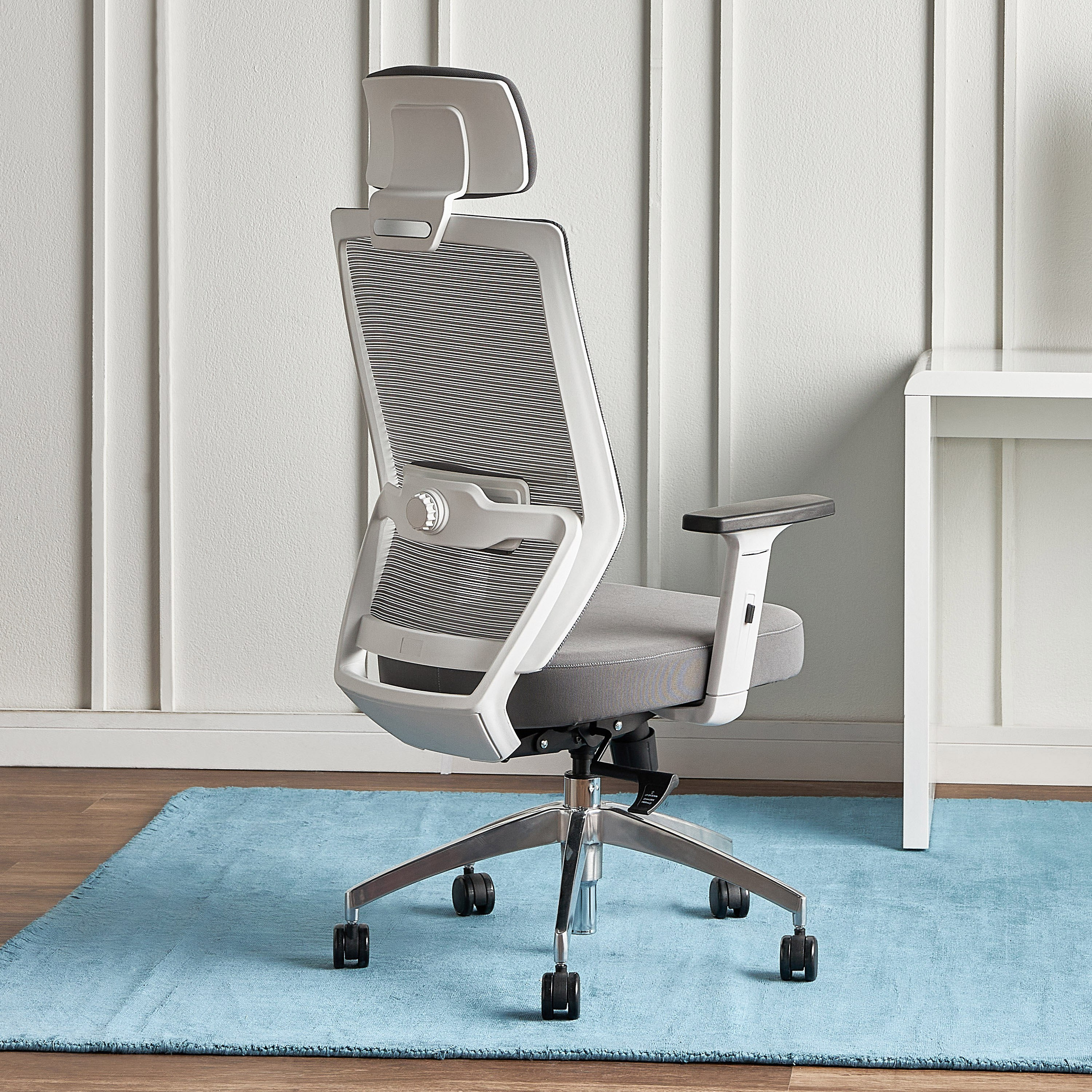 Office chair shop with headrest