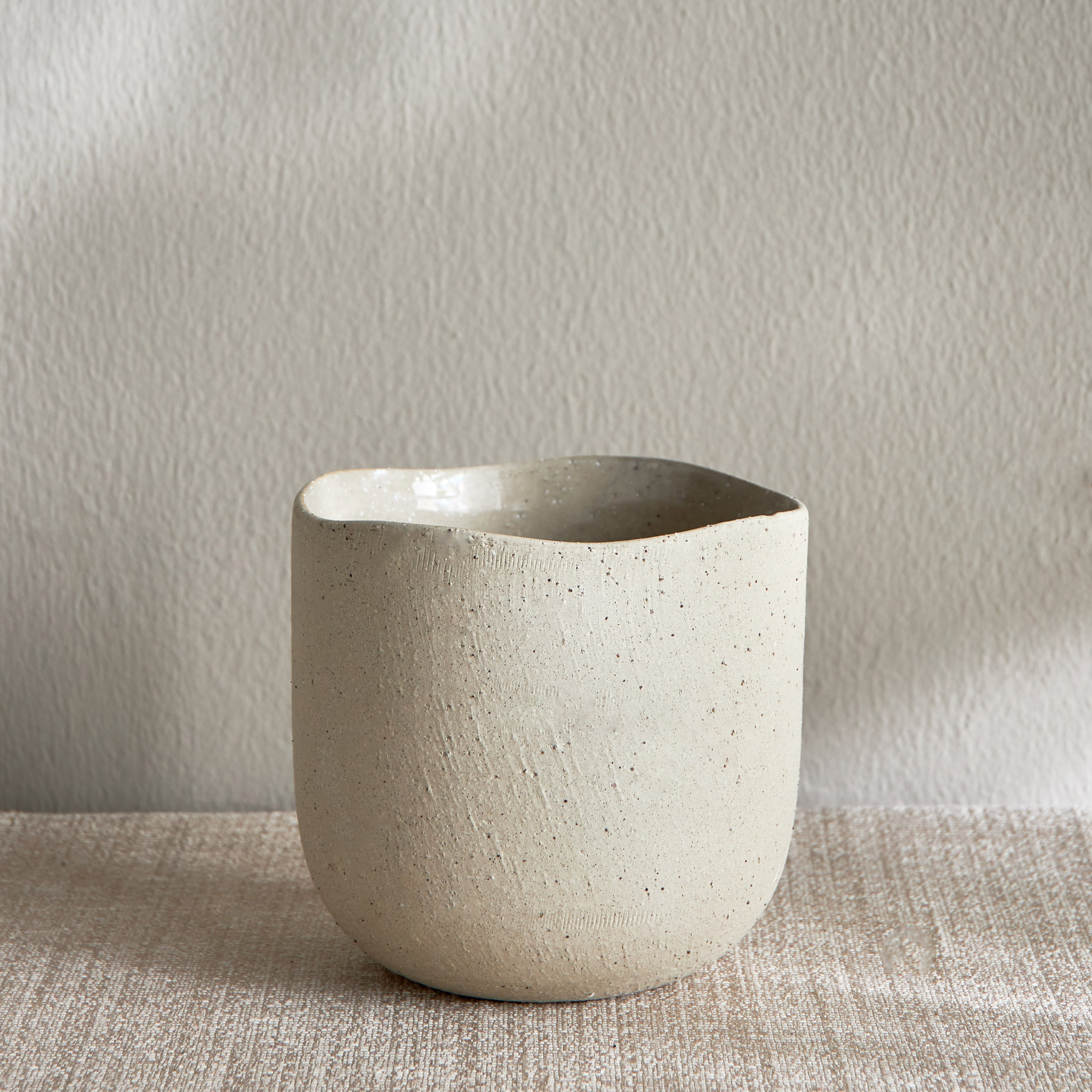 Lily Ceramic Planter - 14 cm-household-gardenandoutdoor-potsandplanters-planters-image-2