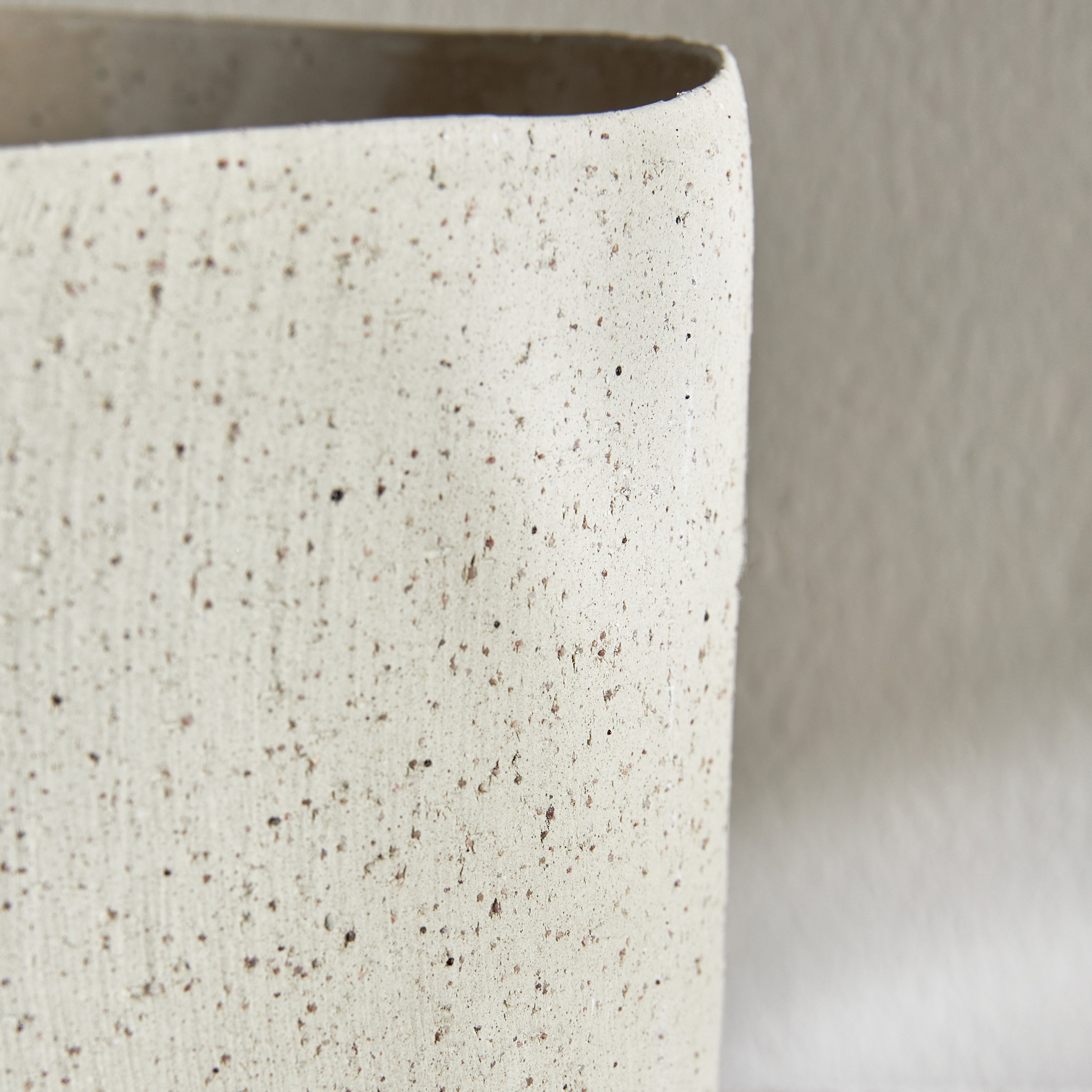 Lily Ceramic Planter - 14 cm-household-gardenandoutdoor-potsandplanters-planters-image-3