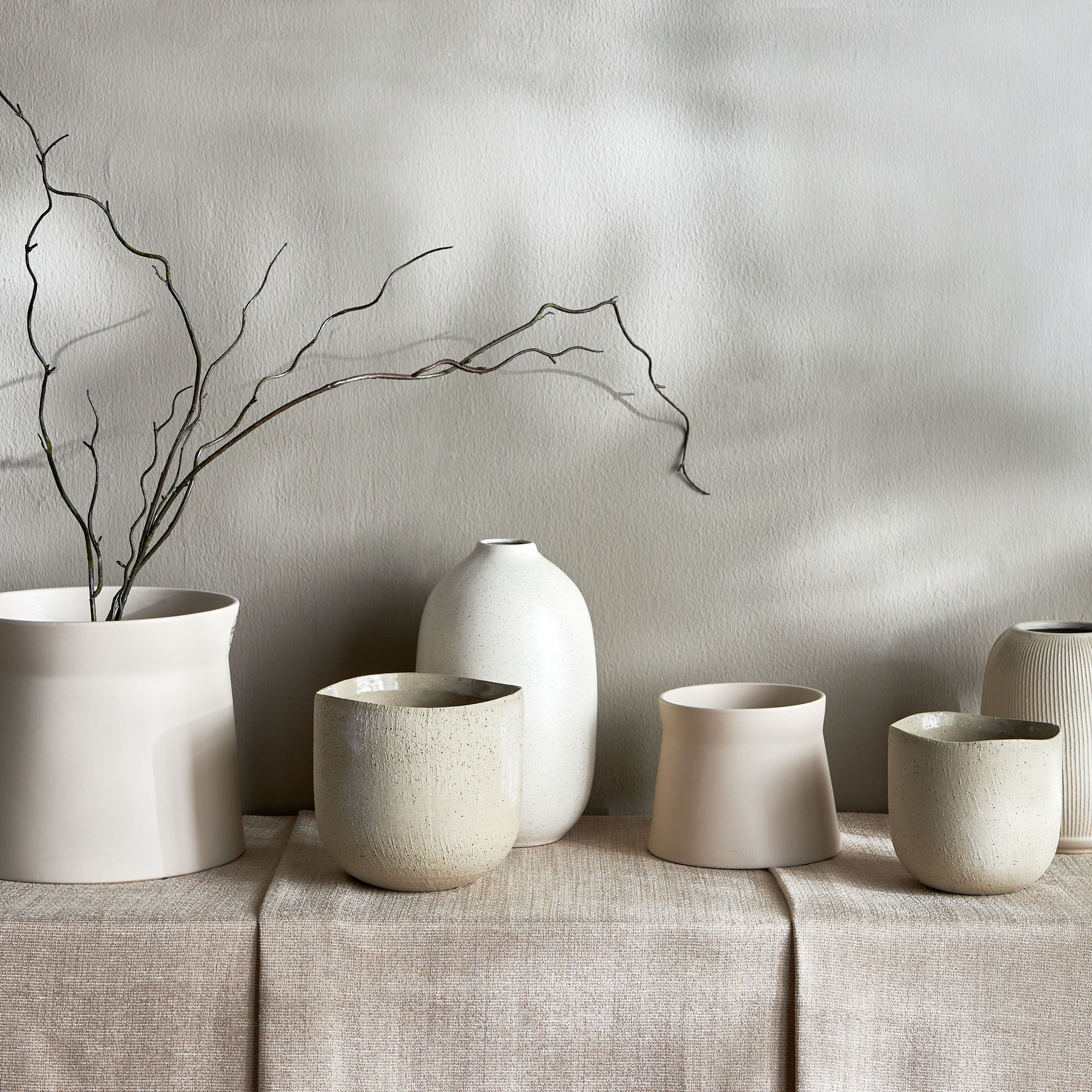Lily Ceramic Planter - 14 cm-household-gardenandoutdoor-potsandplanters-planters-image-4