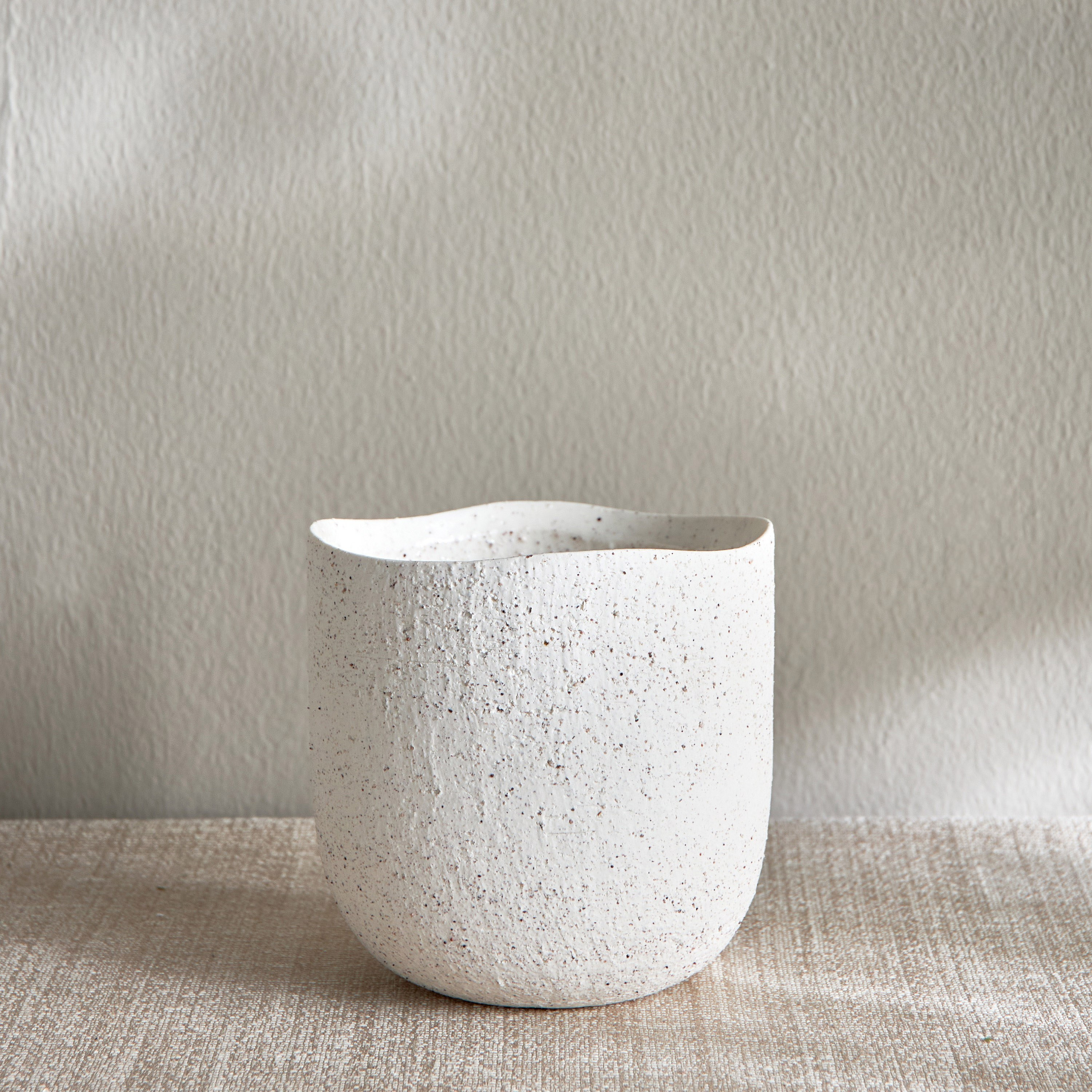 Lily Ceramic Planter - 14 cm-household-gardenandoutdoor-potsandplanters-planters-image-2