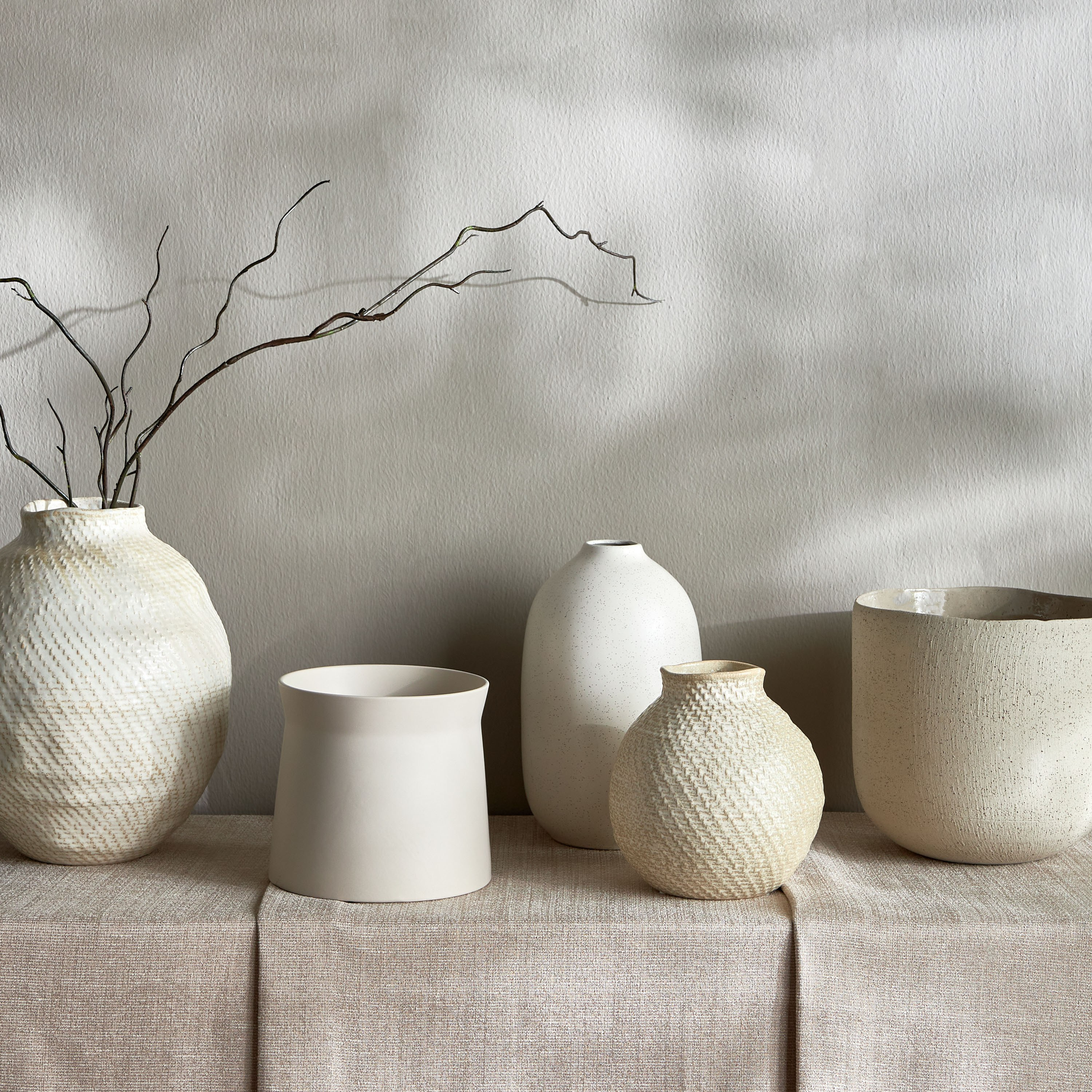 Lily Ceramic Planter - 22 cm-household-gardenandoutdoor-potsandplanters-planters-image-4