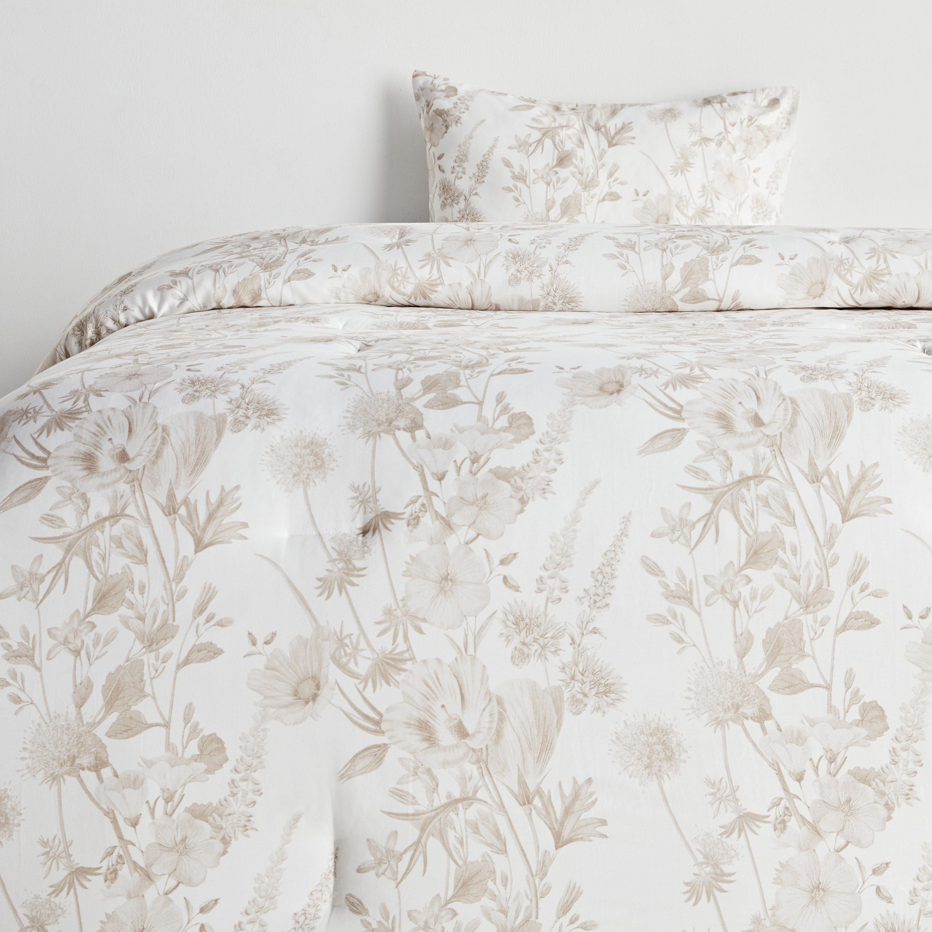 Darcie Cotton Floral Print 200 Thread Count 2-Piece Full Comforter Set - 160x240 cm-household-bedding-comfortersandbedspreads-comforters-image-2
