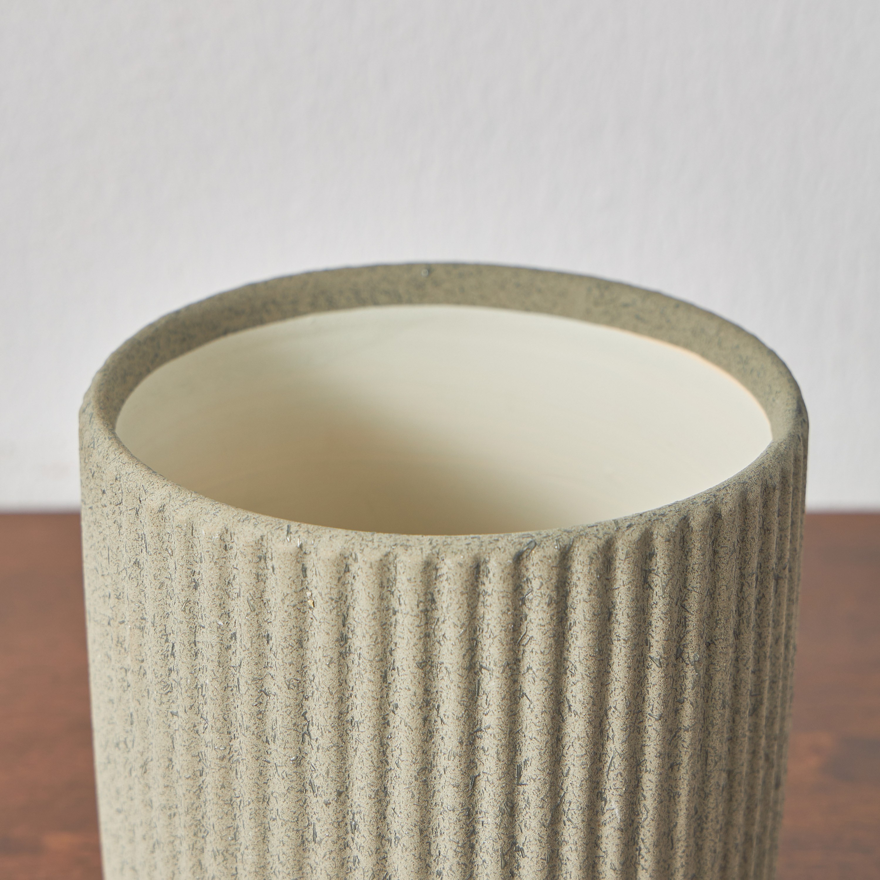 Stucco Ribbed Ceramic Planter - 13 cm-household-gardenandoutdoor-potsandplanters-planters-image-3