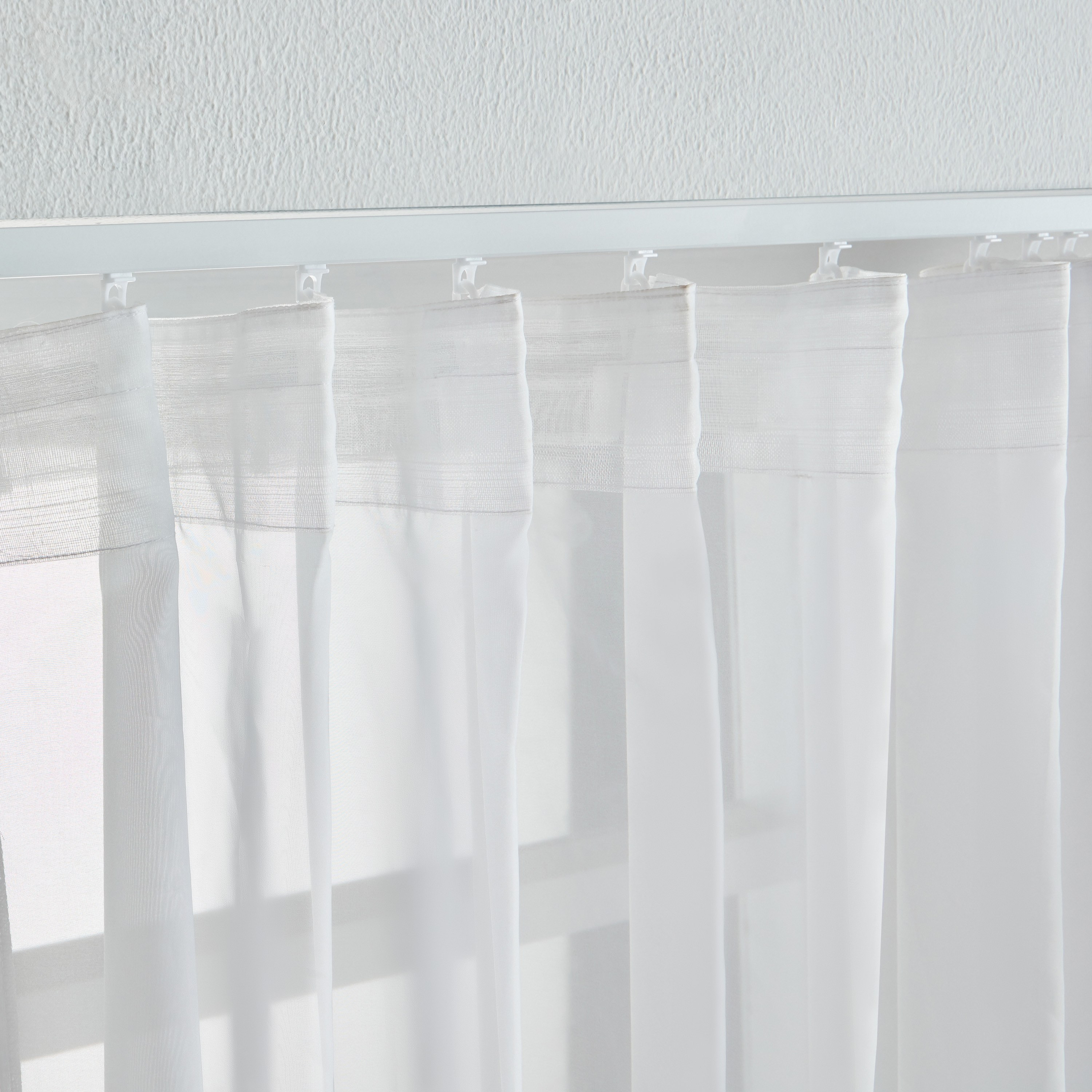 Howtel Flat Curtain Track with Endcap and Ceiling Bracket - 150 cm-household-windows-curtainrodsandaccessories-curtainrods-image-2