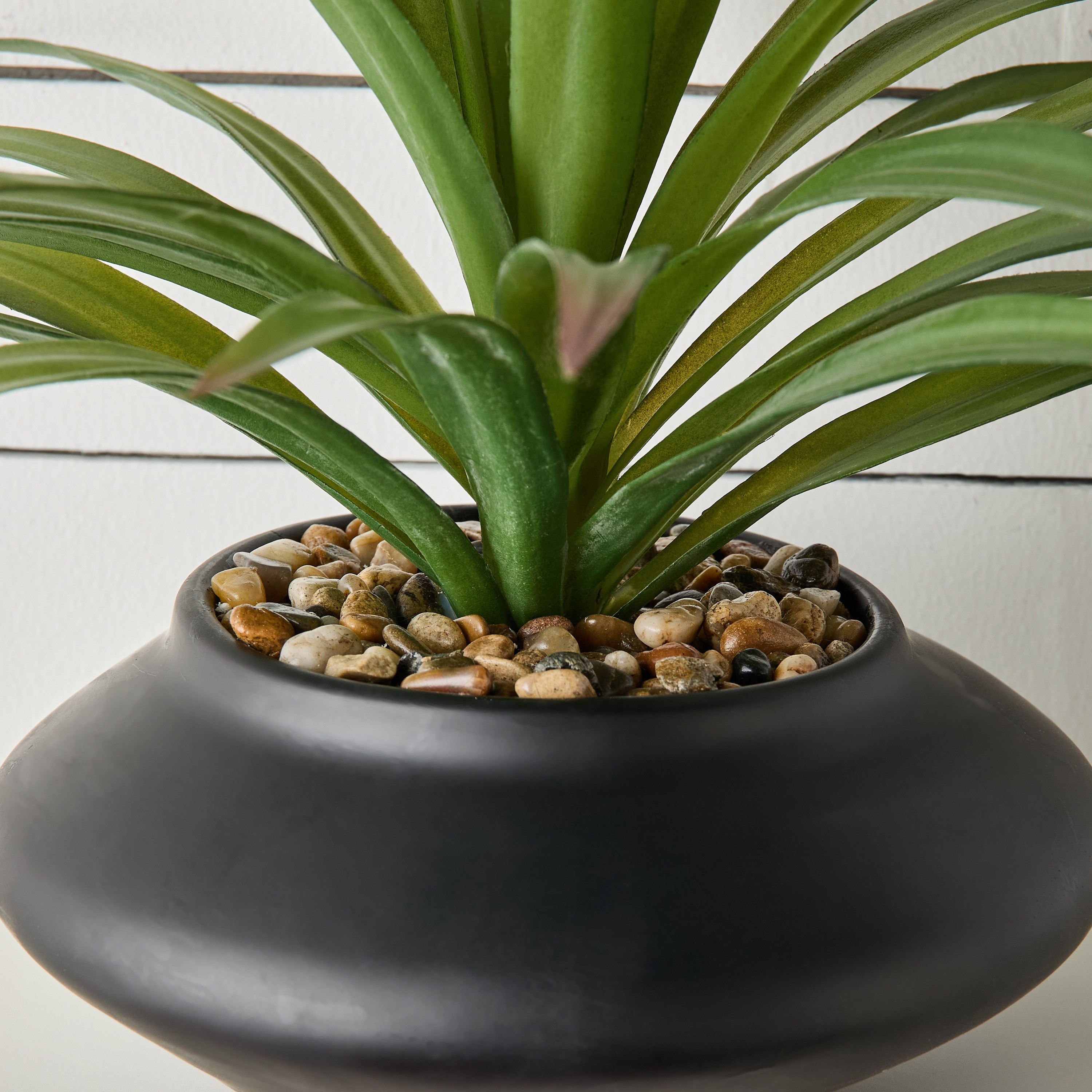 Roald Pandan Palm Plant in Ceramic Pot - 35 cm-household-gardenandoutdoor-artificialplants-pottedplants-image-2