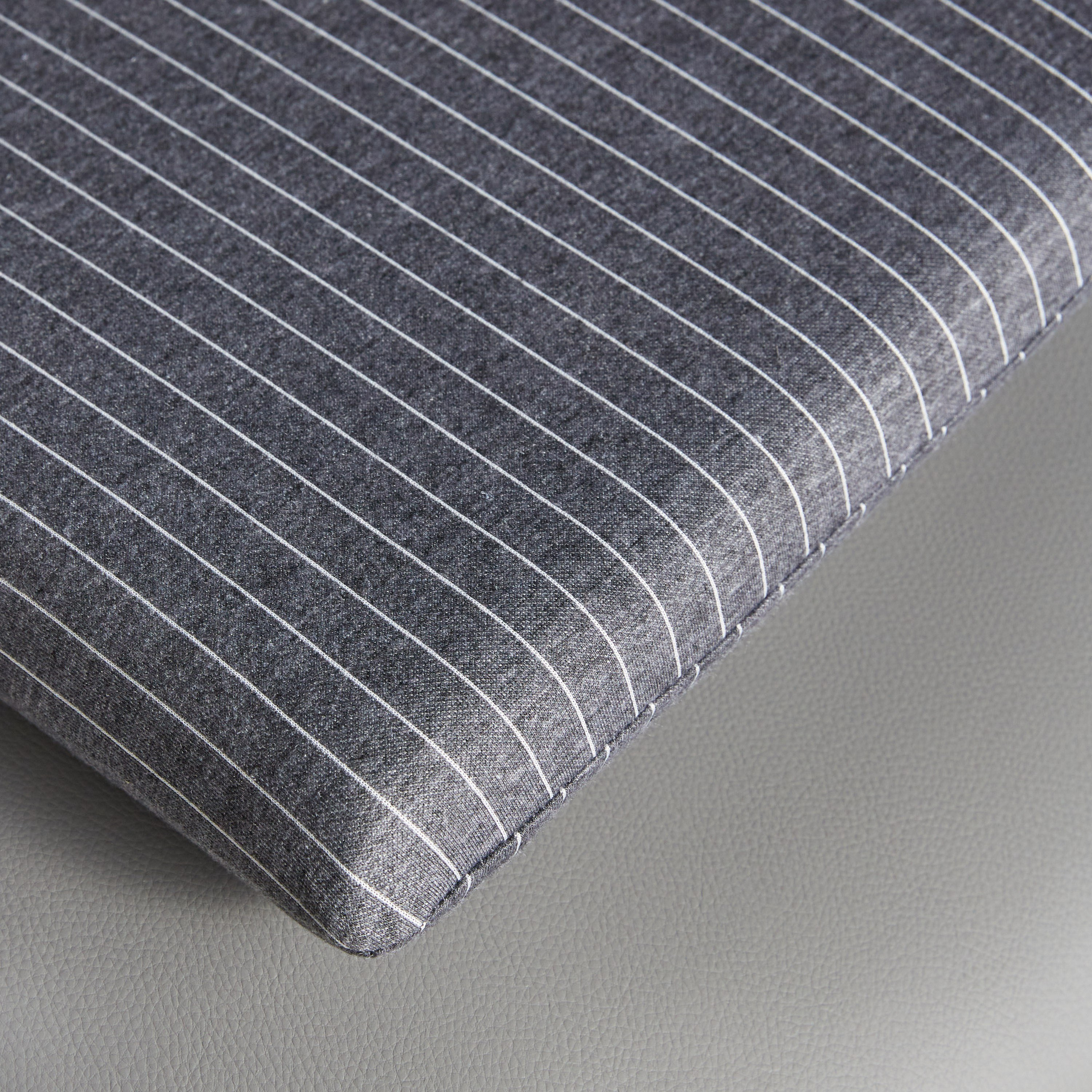 Saya Chair Pad - 40x40 cm-household-cushionsandthrows-chairpads-image-2