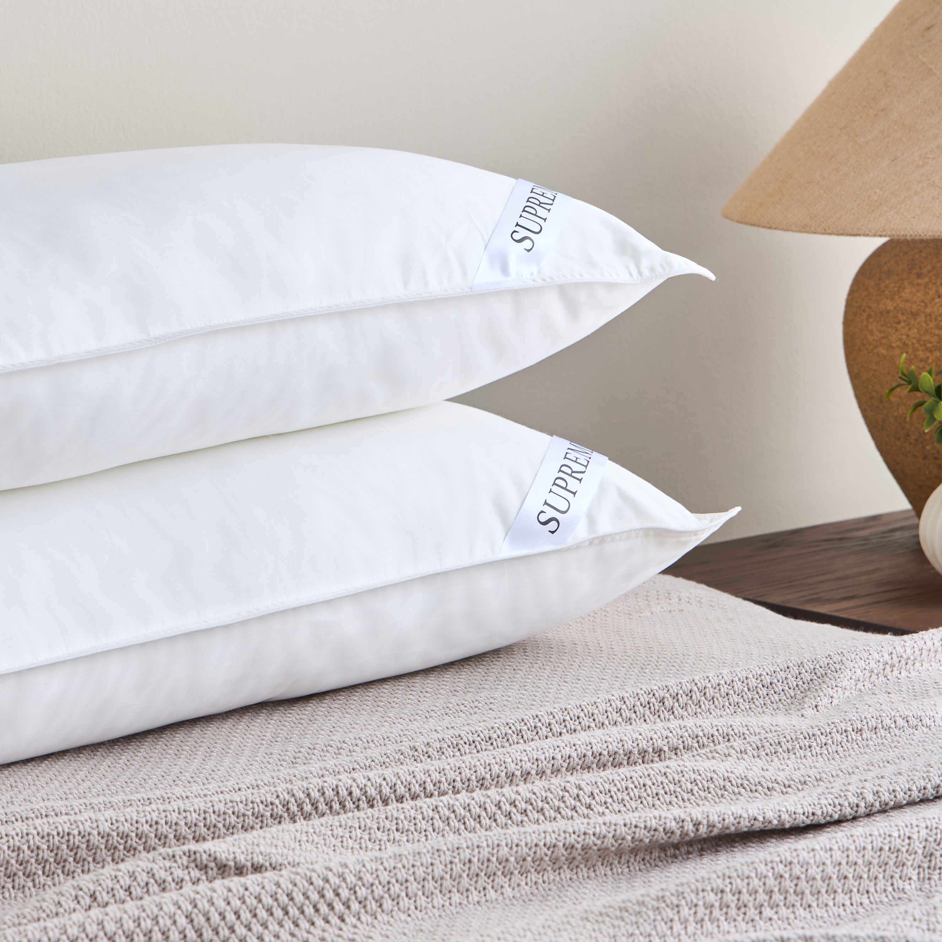 Supreme Luxe Down Alternative Aerelle Cool 1-Piece Pillow - 50x75 cm-household-bedding-pillows-image-4