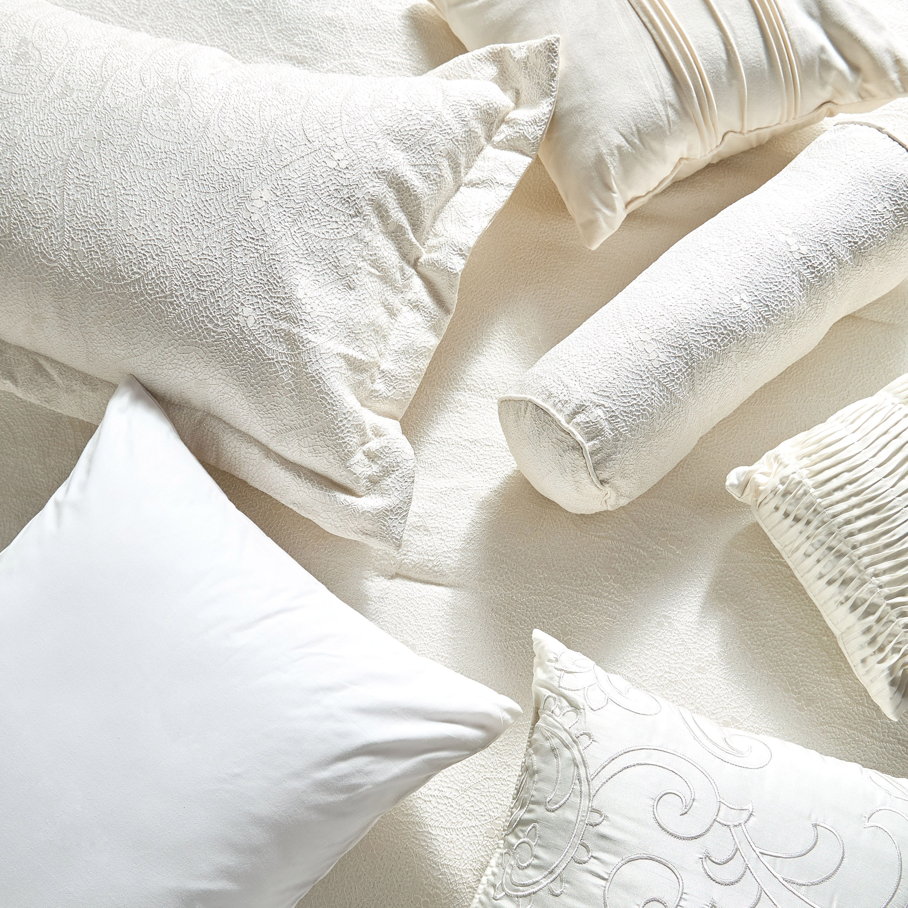 Halstead Jacquard 10-Piece Super King Comforter and Sheet Set - 250x260 cm-household-bedding-comfortersandbedspreads-bedinabag-image-4