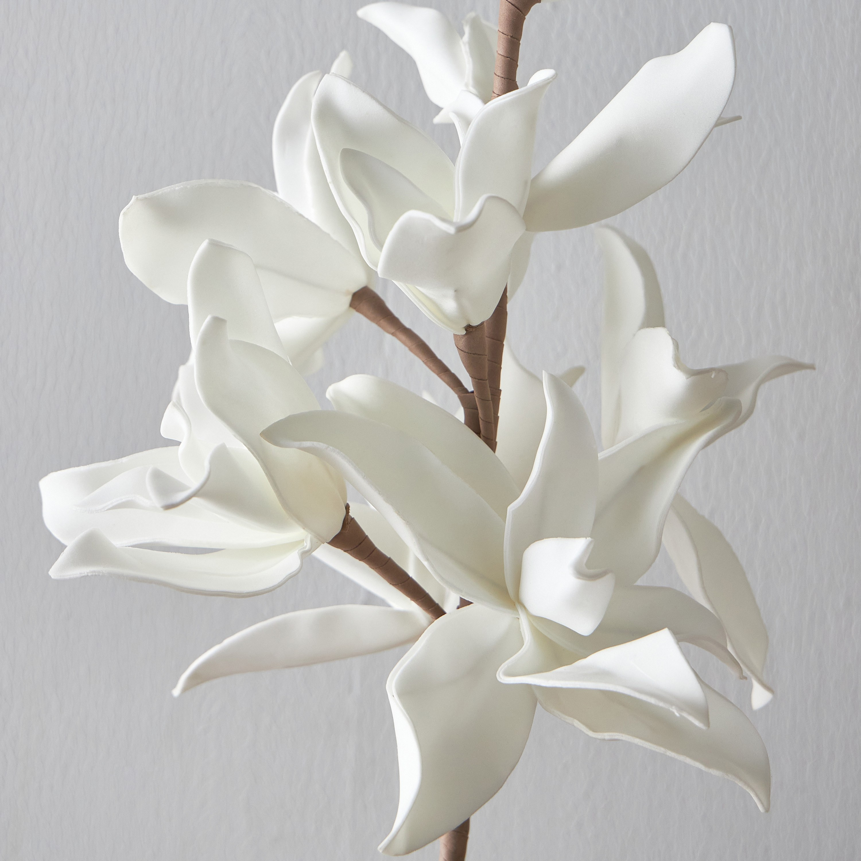 Lily Stem Flower - 120 cm-household-gardenandoutdoor-artificialflowersandplants-stems-image-2