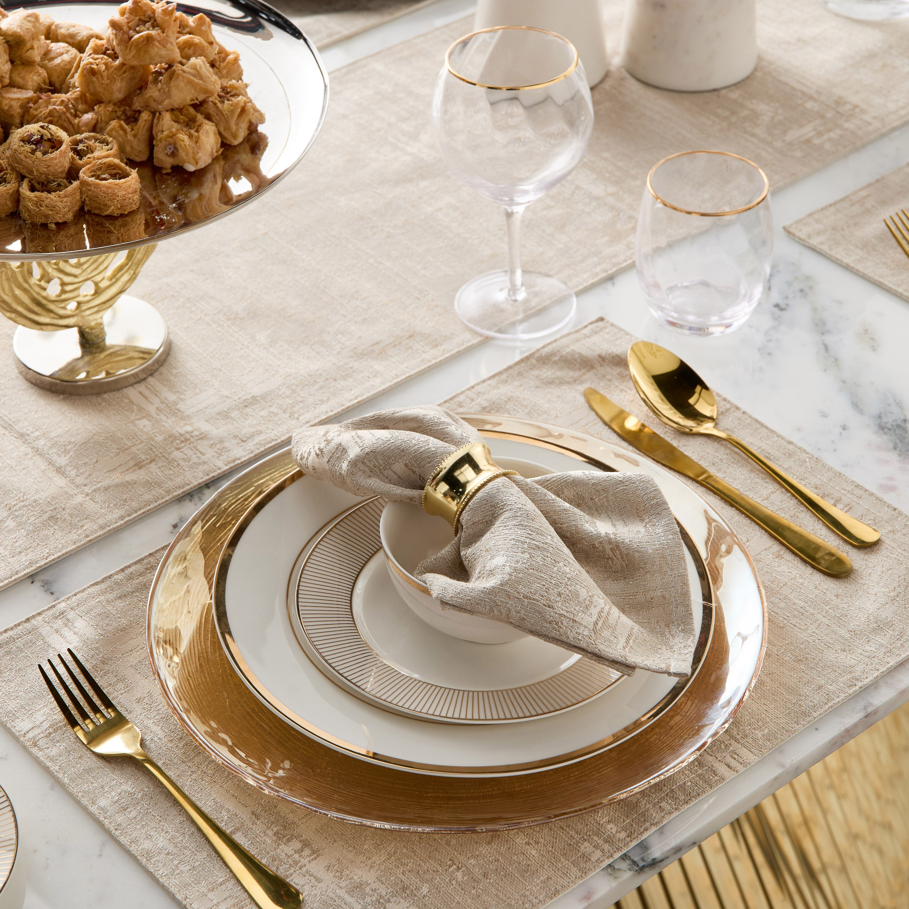 Sama Crust Cake Stand - 32 cm-household-dining-serveware-cakestands-image-4