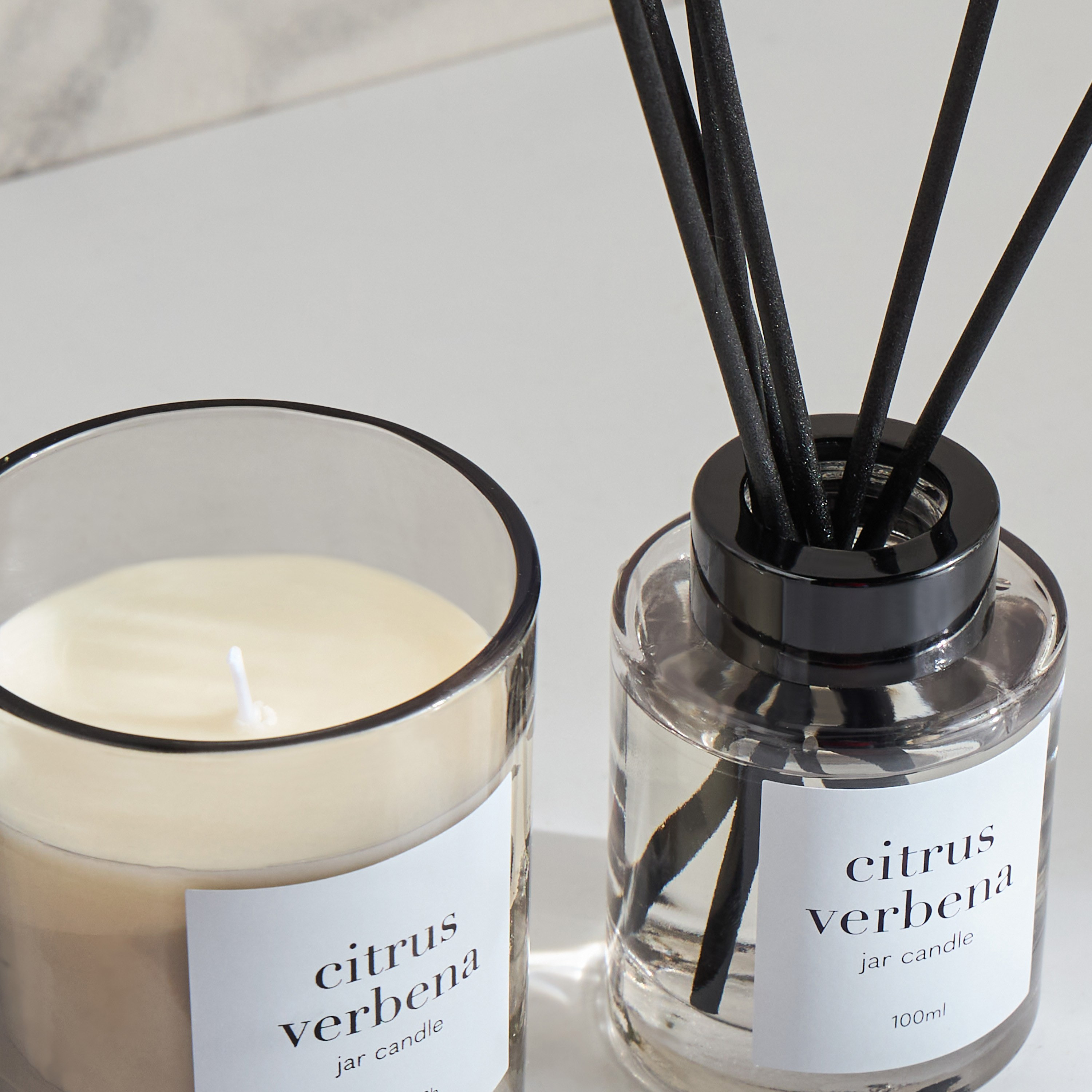 Asasi Citrus Verbena Scented Jar Candle and Diffuser Gift Set-household-giftingaccessories-giftings-image-2