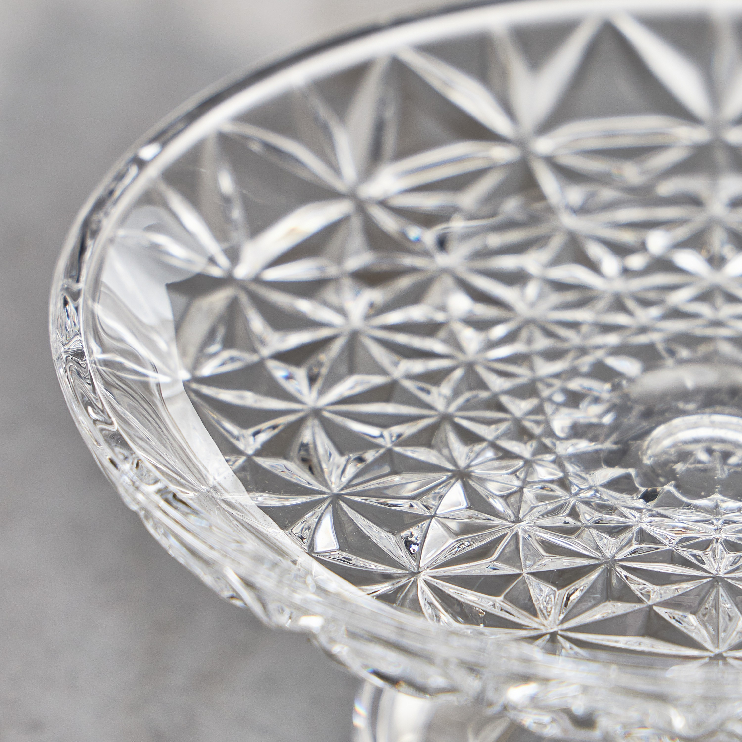 Aria Glass Decorative Platter - 18x18 cm-household-decor-boxesandtrays-image-2