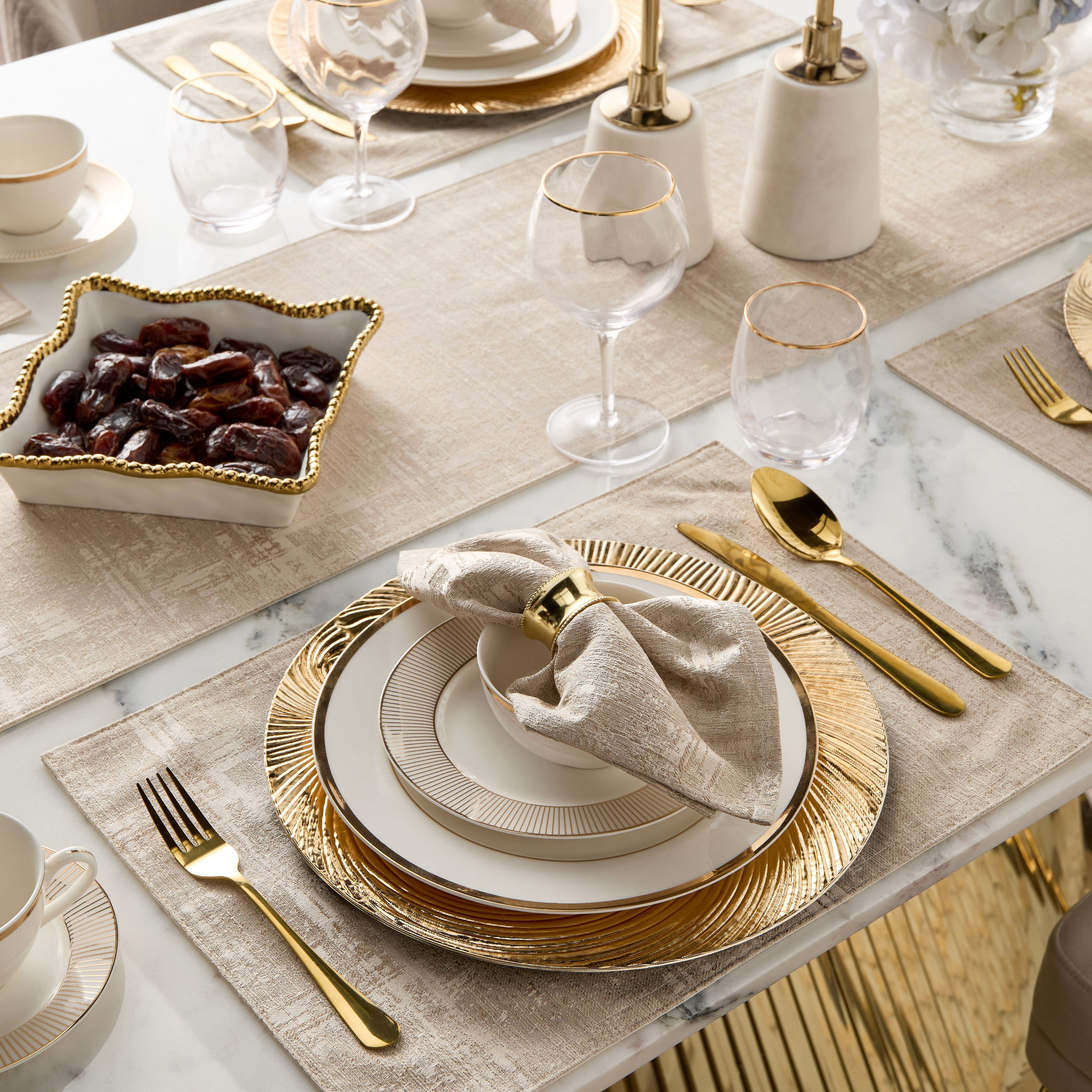 Colette Table Runner - 33x180 cm-household-dining-tablelinen-runnersandtablecovers-image-4
