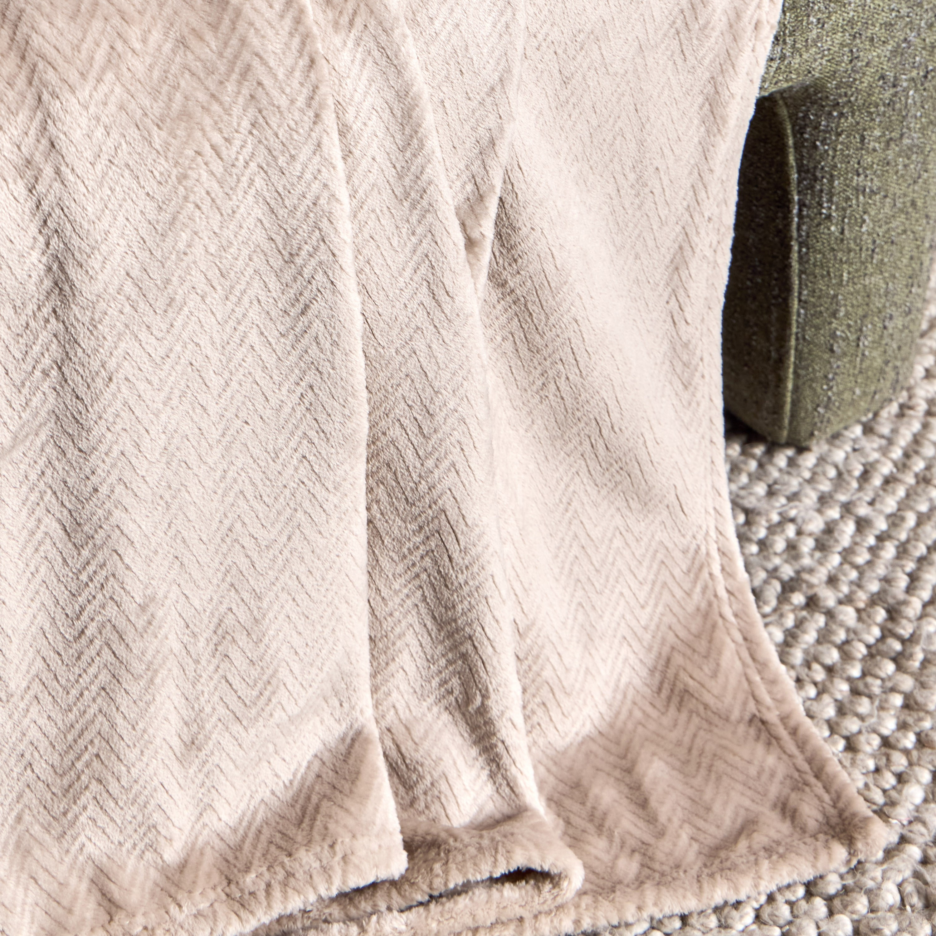 Noura Oriana Jacquard Flannel Blanket - 150x200 cm-household-cushionsandthrows-throwsandblankets-blankets-image-2