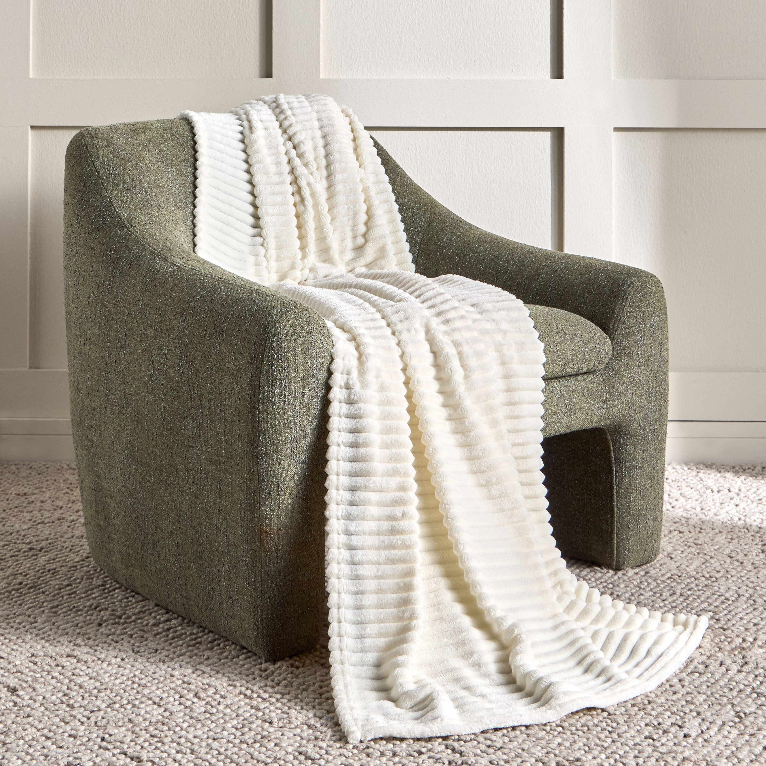 Noura Portia Jacquard Flannel Blanket - 150x200 cm-household-cushionsandthrows-throwsandblankets-blankets-image-1