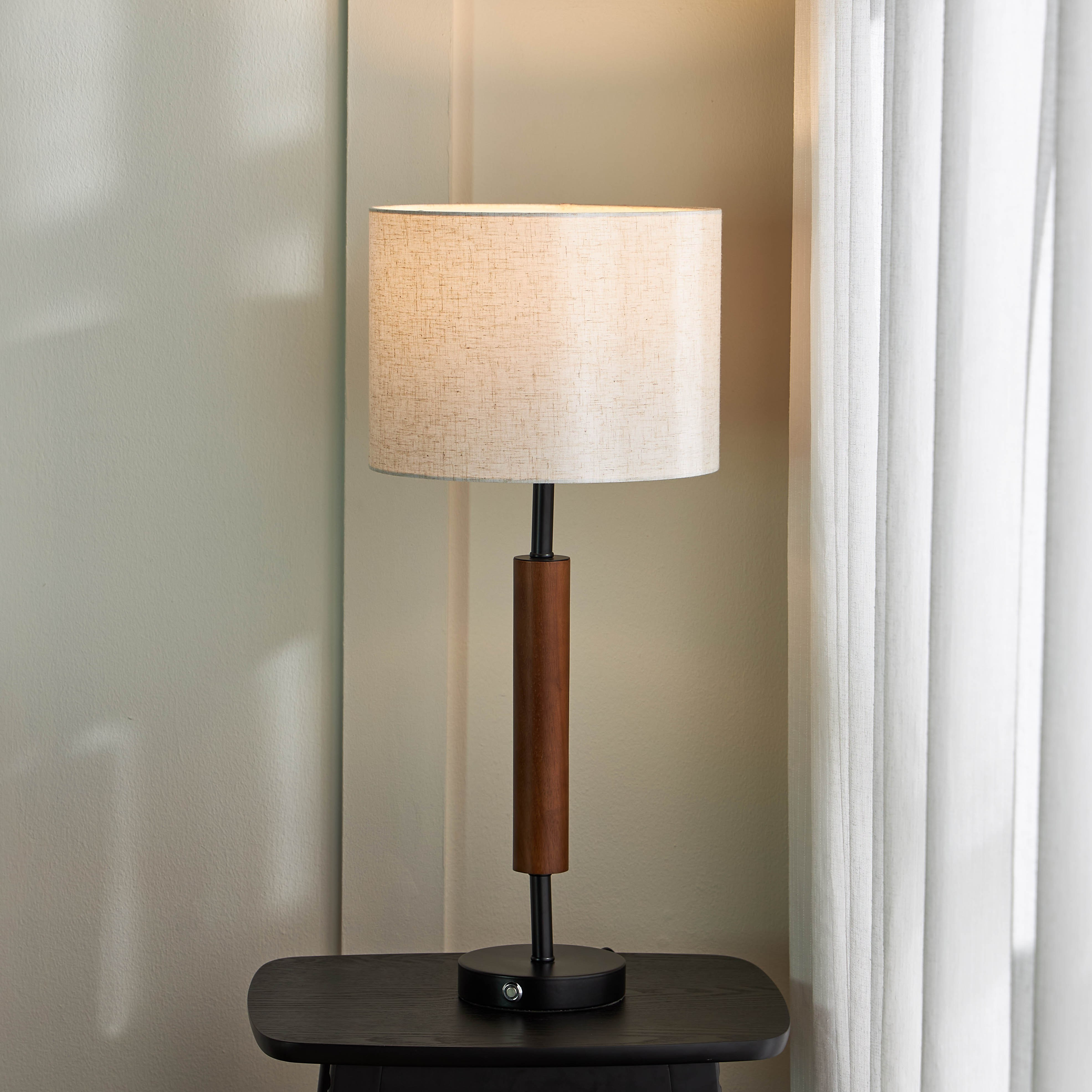 Finn Metallic Table Lamp - 69 cm-household-lighting-tableanddesklamps-image-2