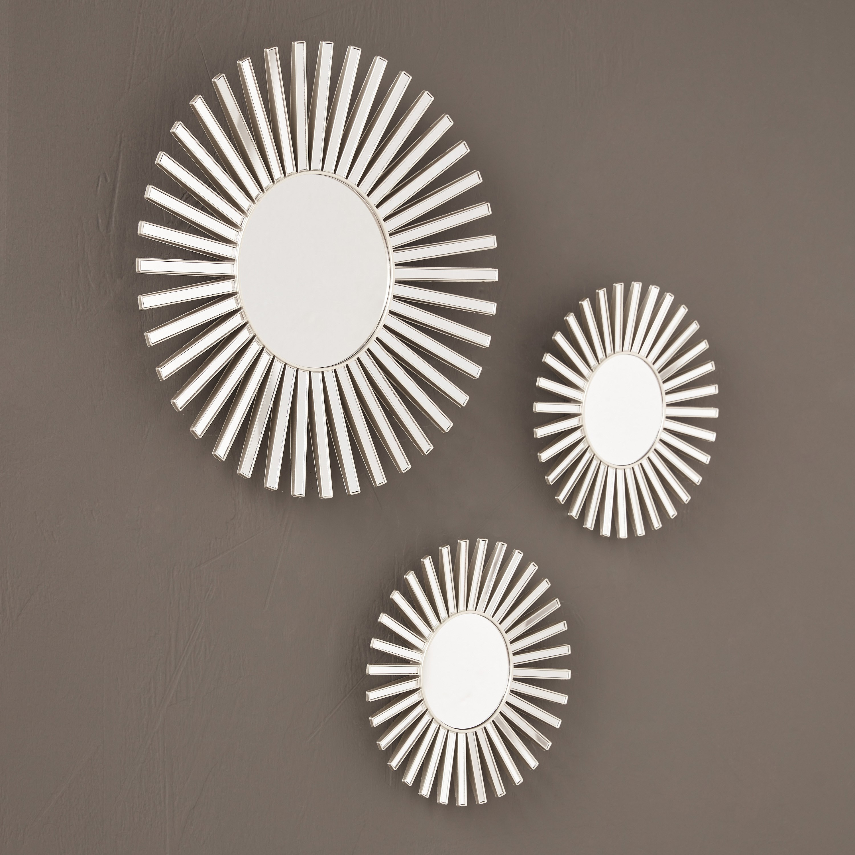 Yelzhan 3-Piece Mirrored Decorative Wall Accent Set