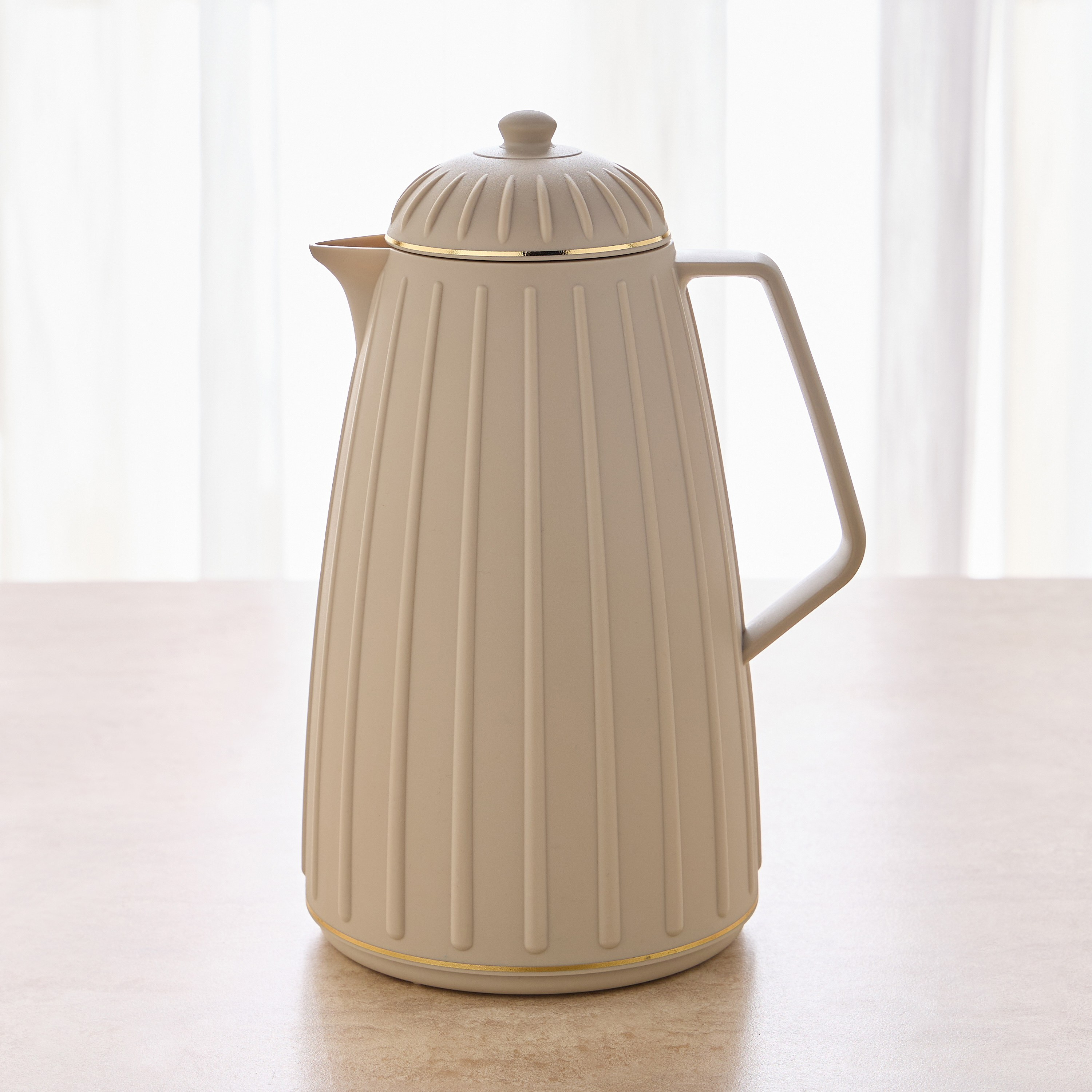 Noura Vacuum Flask - 1 L-household-dining-teaandcoffee-vacuumflaskscoffeeandteapots-image-1