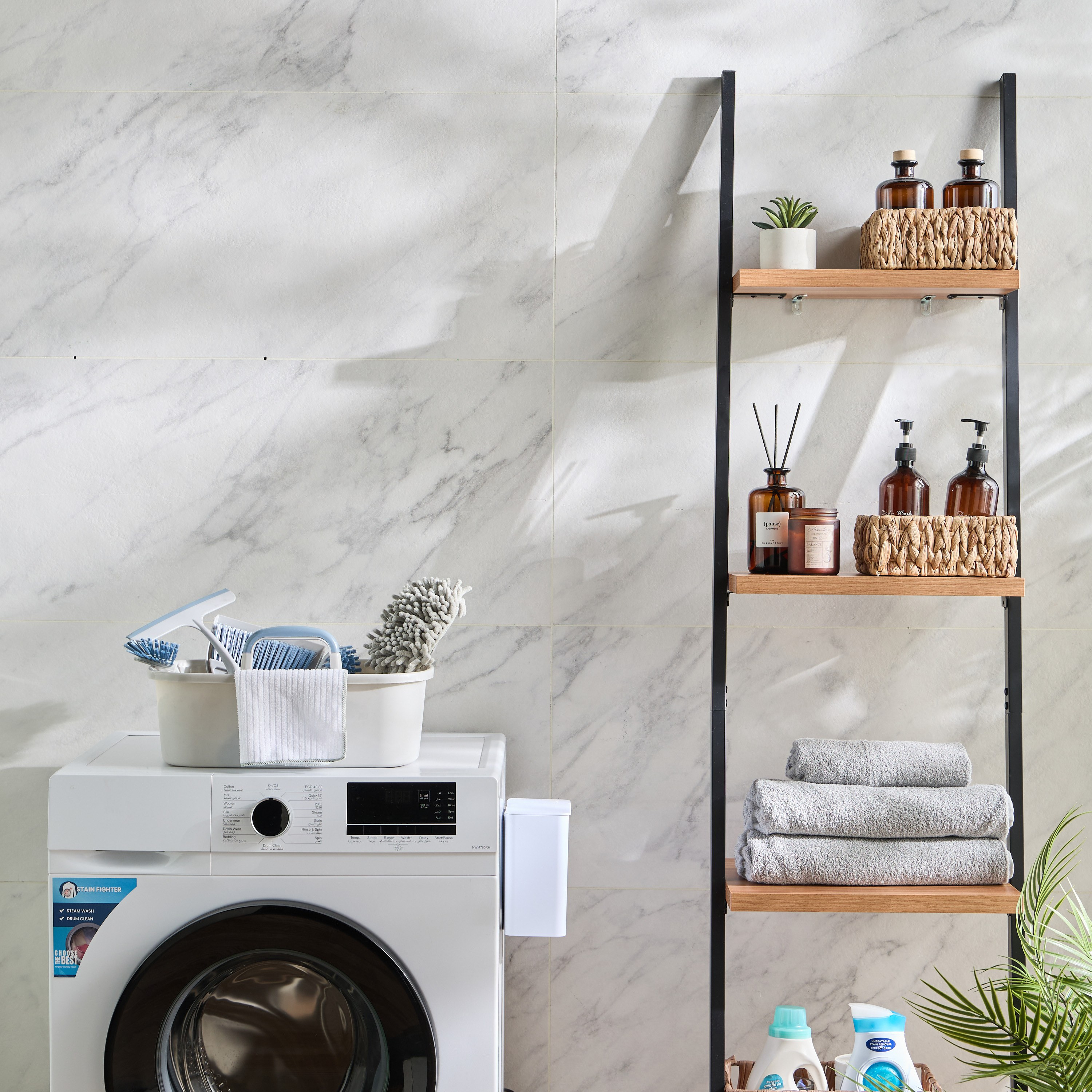 Esco 4-Step Bathroom Ladder - 184 cm-household-bathandlaundry-bathroomorganizing-towelholdersandstands-image-4
