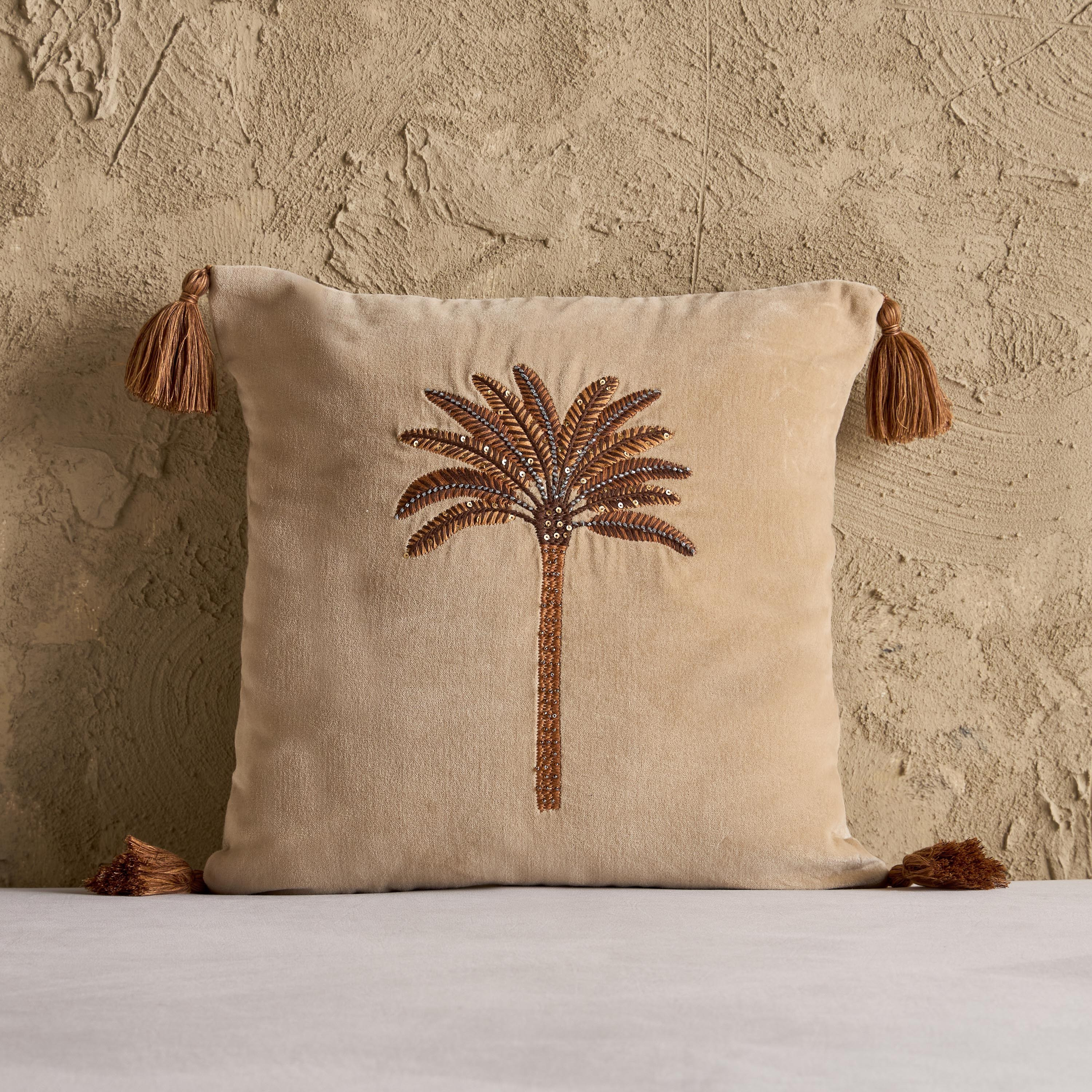 Desert Elegance Zahra Embroidered Filled Cushion - 40x40 cm-household-cushionsandthrows-filledcushions-decorativecushions-image-5