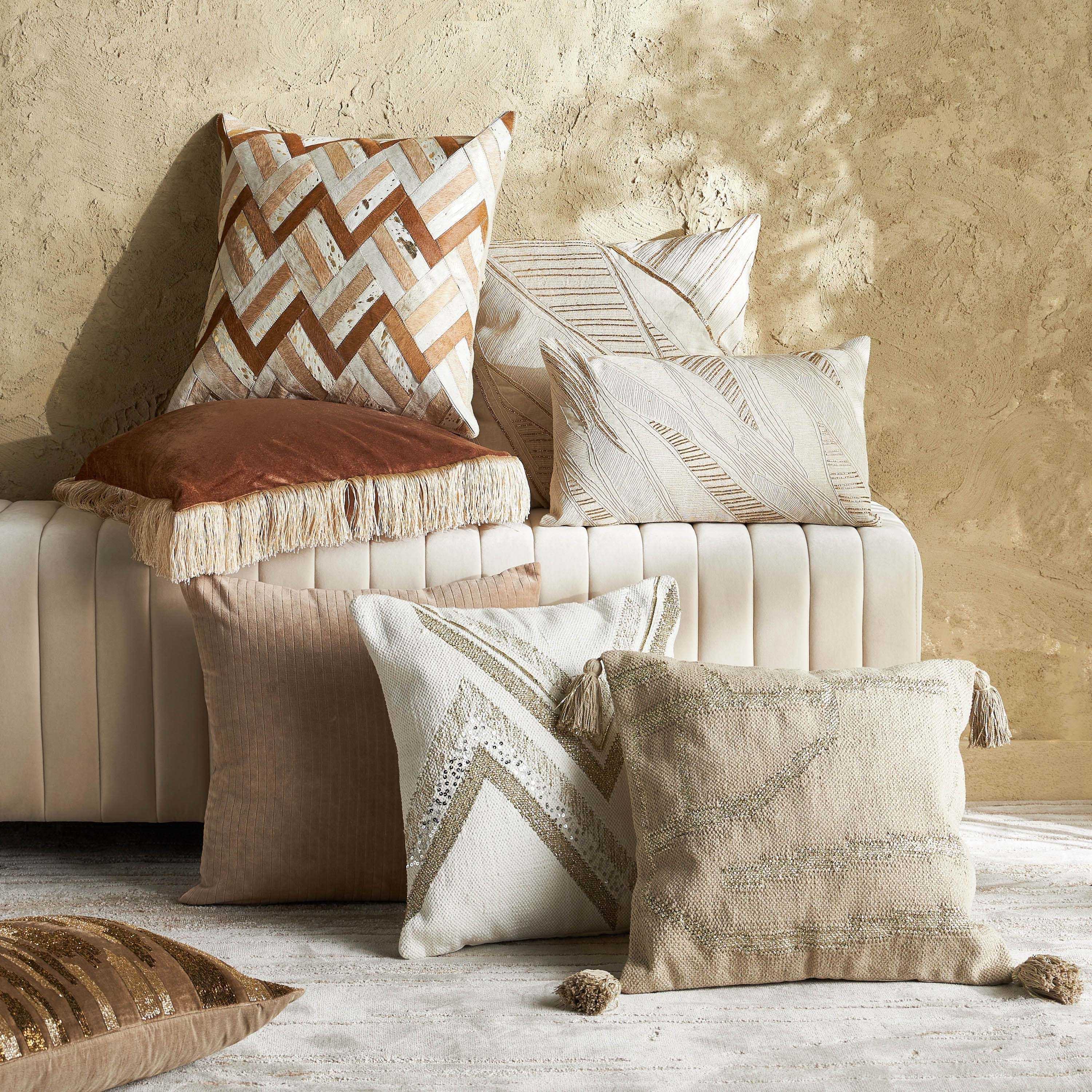 Desert Elegance Ulla Handwoven Metallic Cushion Cover - 50x50 cm-household-cushionsandthrows-cushioncovers-image-4