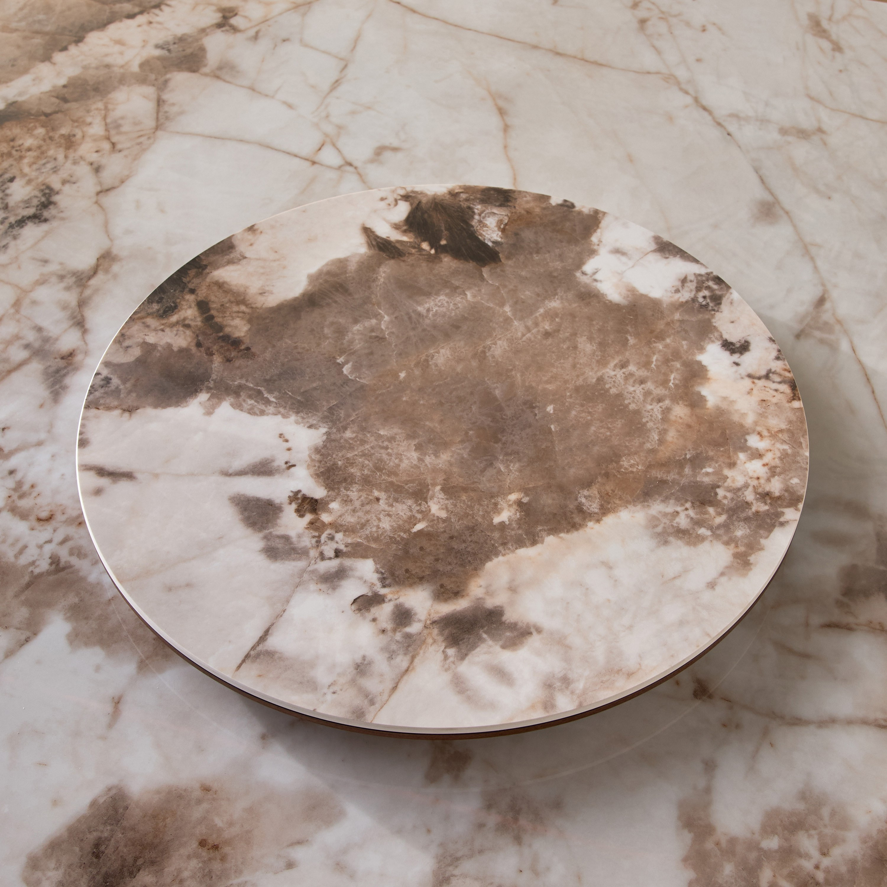 صينية ليزي سوزان سيراميك- نويفو-household-dining-serveware-servingplatters-image-1