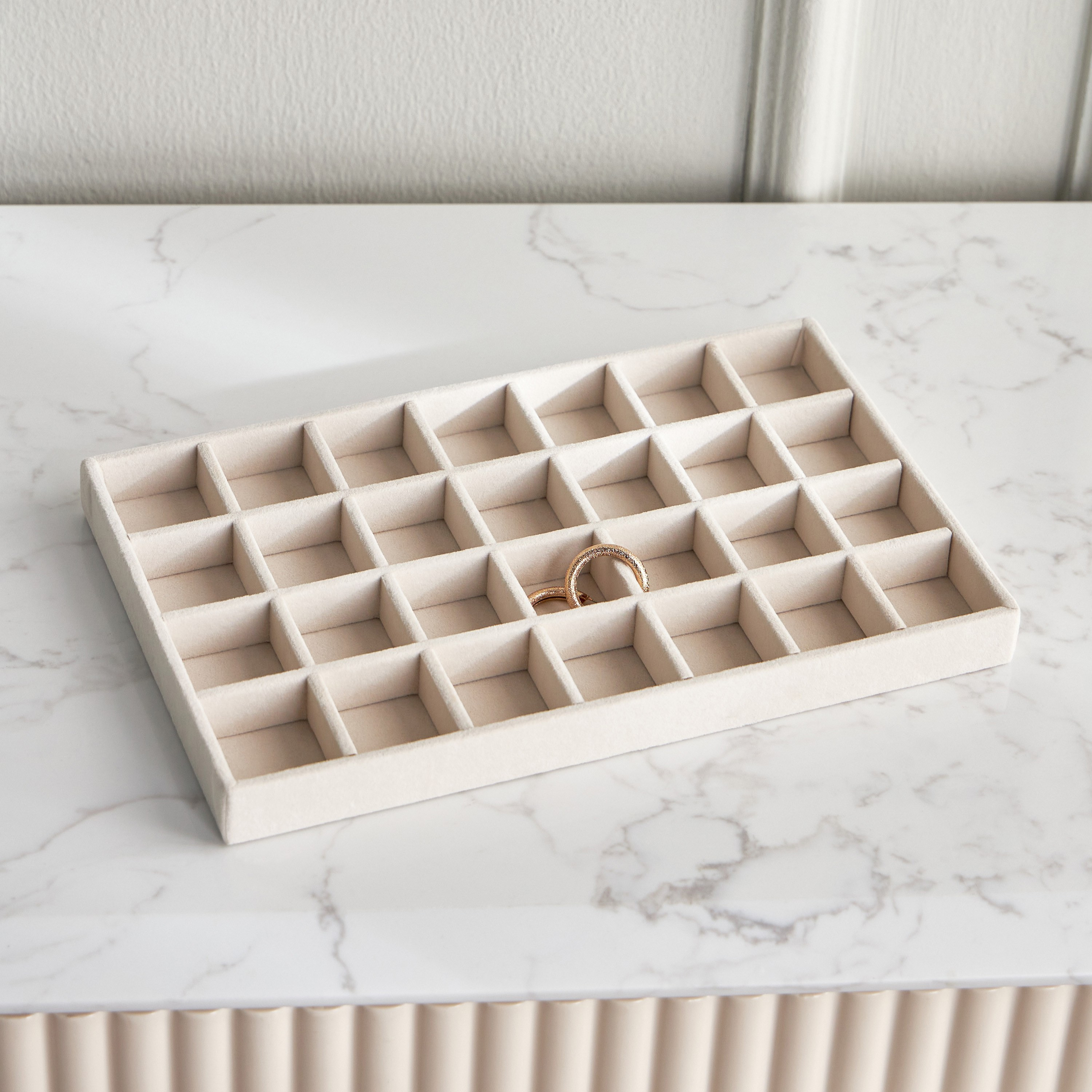 صينية مجوهرات 28 قسم - فلوسكي-household-storage-jewelleryorganizing-jewellerytrays-image-1