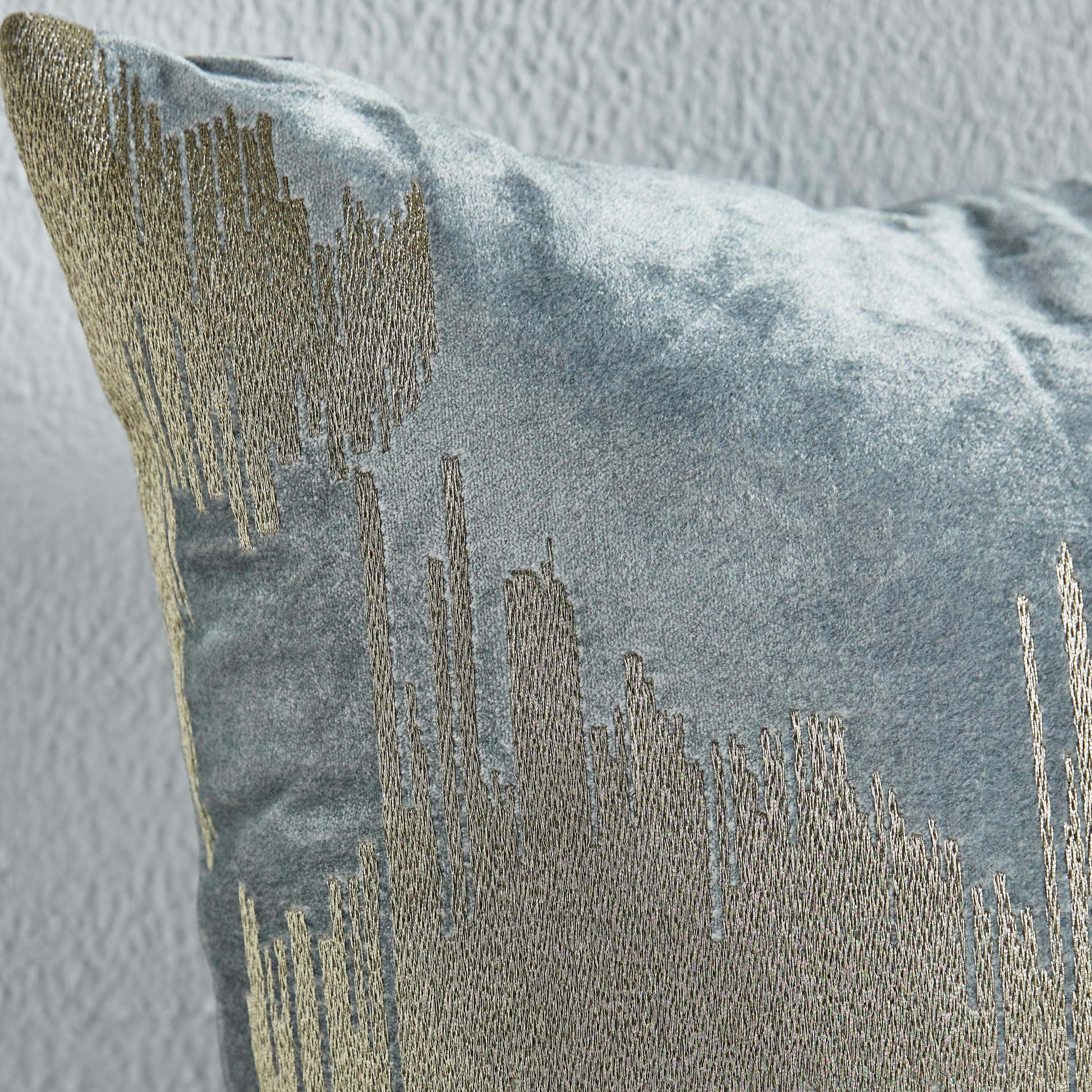 Noura Tusk Embroidered Cushion Cover - 50x50 cm-household-cushionsandthrows-cushioncovers-image-2