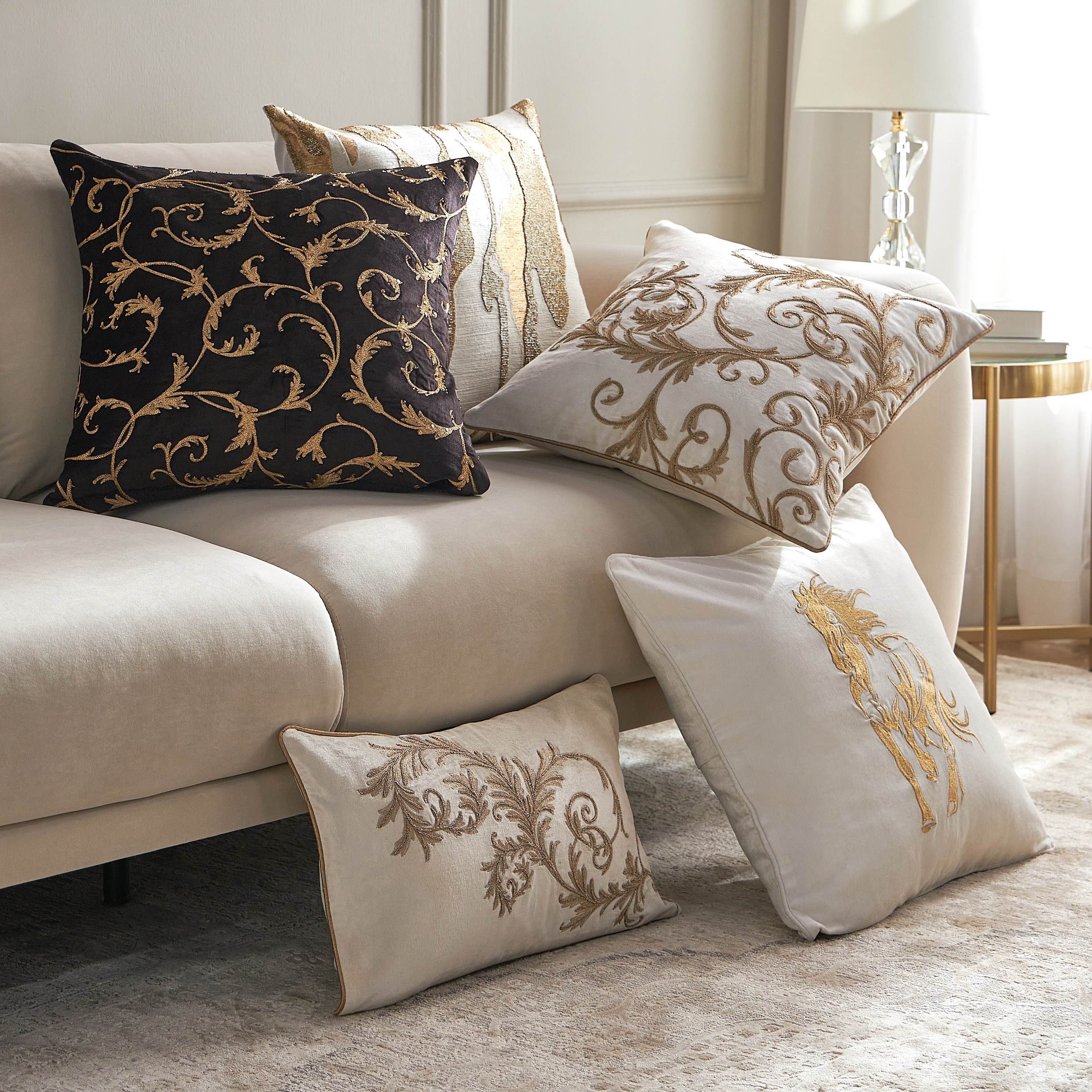 وسادة محشوة مطرزة سارونا - فارس - 30x50 سم-household-cushionsandthrows-filledcushions-decorativecushions-image-4
