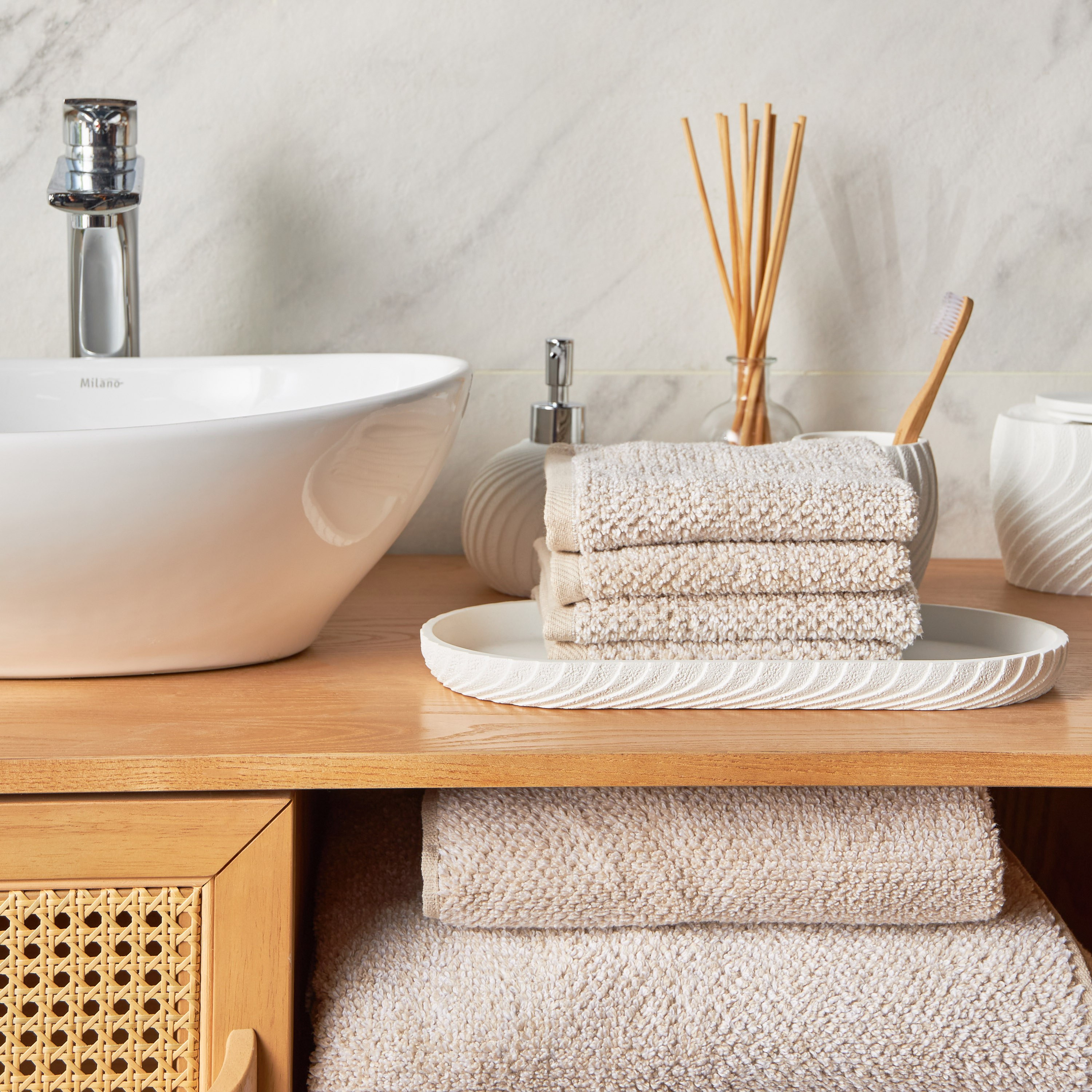 Amberjack Pebble 4-Piece Fingertip Towel Set - 33x33 cm-household-bathandlaundry-bathlinen-towels-image-4