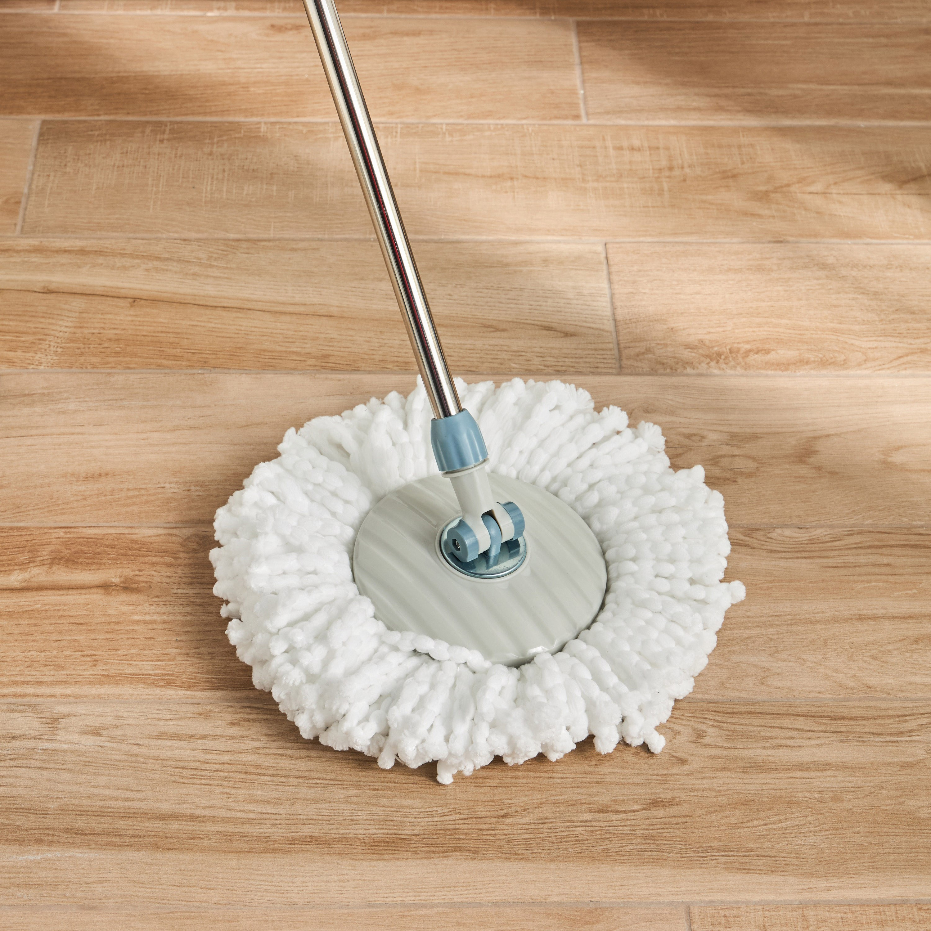 Wonderwash Pedal Mop with 2 Mop Heads-household-bathandlaundry-cleaning-broomsmopsanddusters-image-2