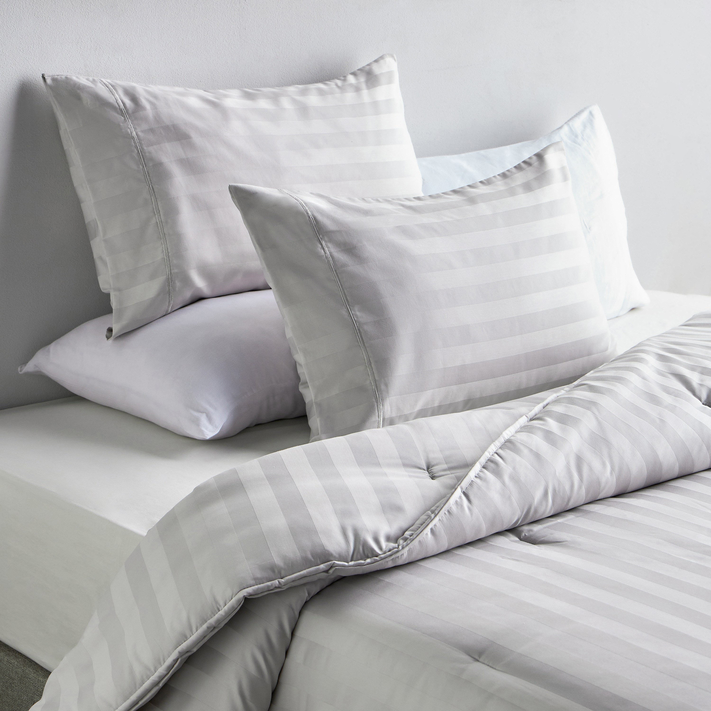 Satin Stripe Pima Cotton Sateen 525 Thread Count 3-Piece Queen Comforter Set - 200x240 cm-household-bedding-comfortersandbedspreads-comforters-image-1
