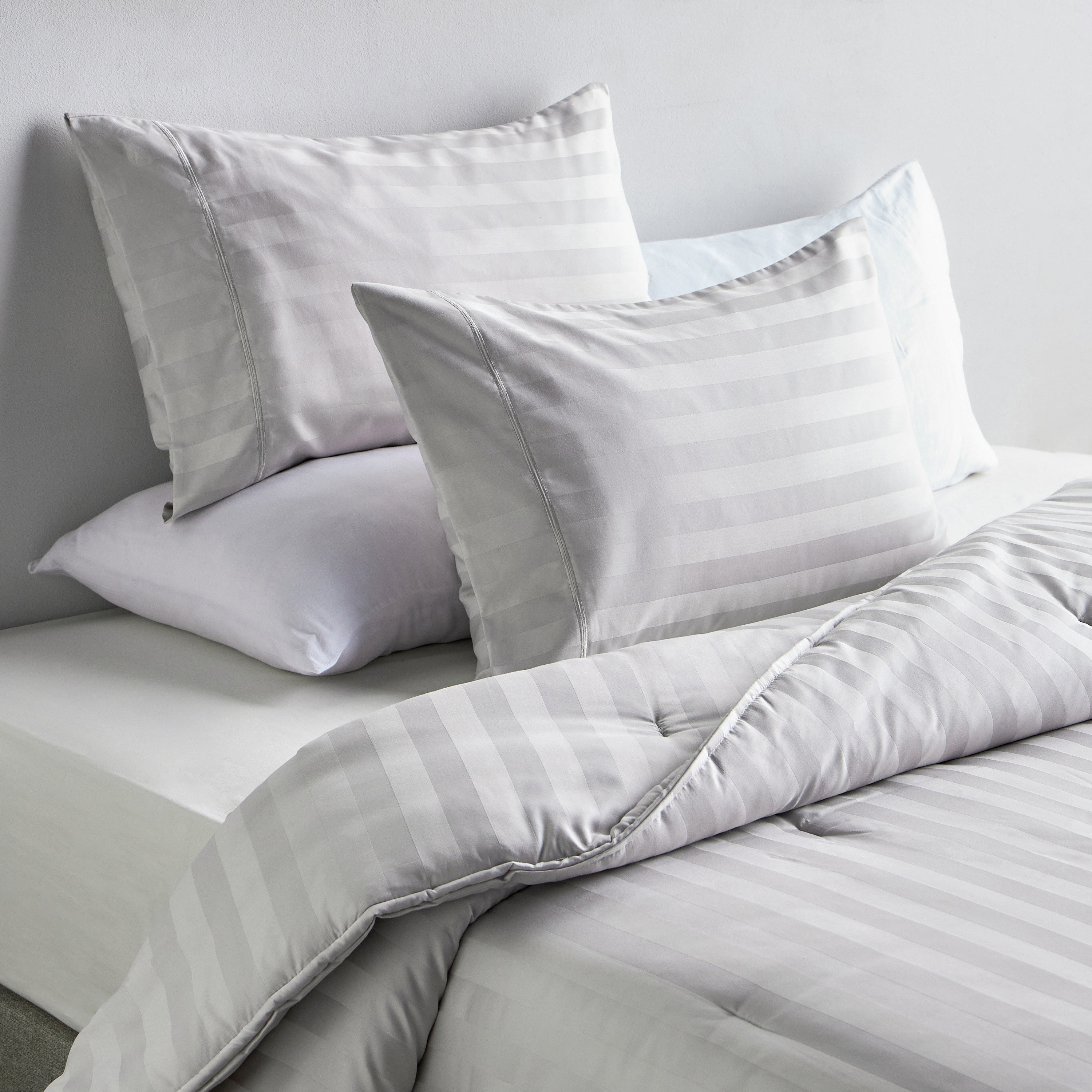 Satin Stripe Pima Cotton Sateen 525 Thread Count 3-Piece Super King Comforter Set - 250x260 cm-household-bedding-comfortersandbedspreads-comforters-image-1