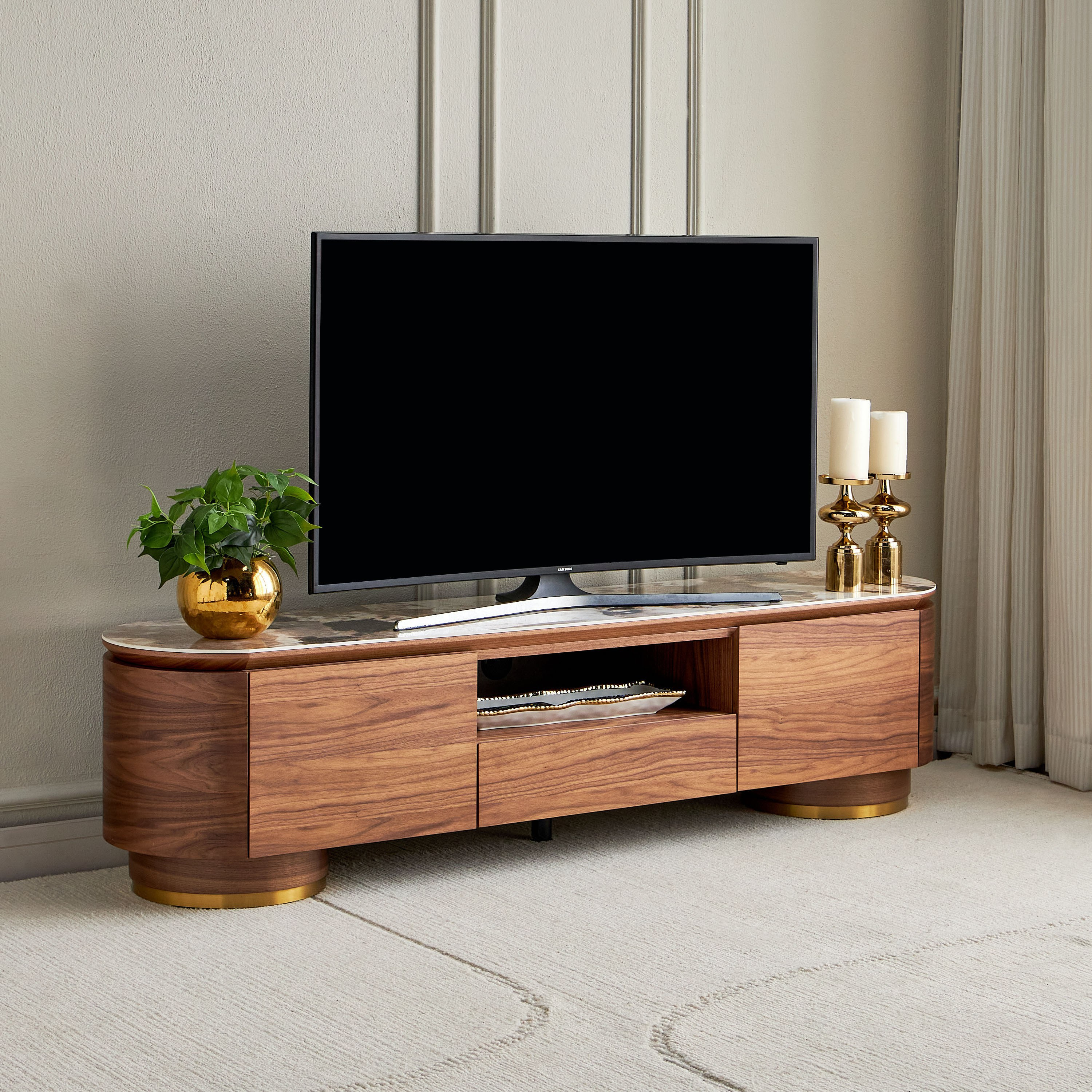 Regina TV Unit