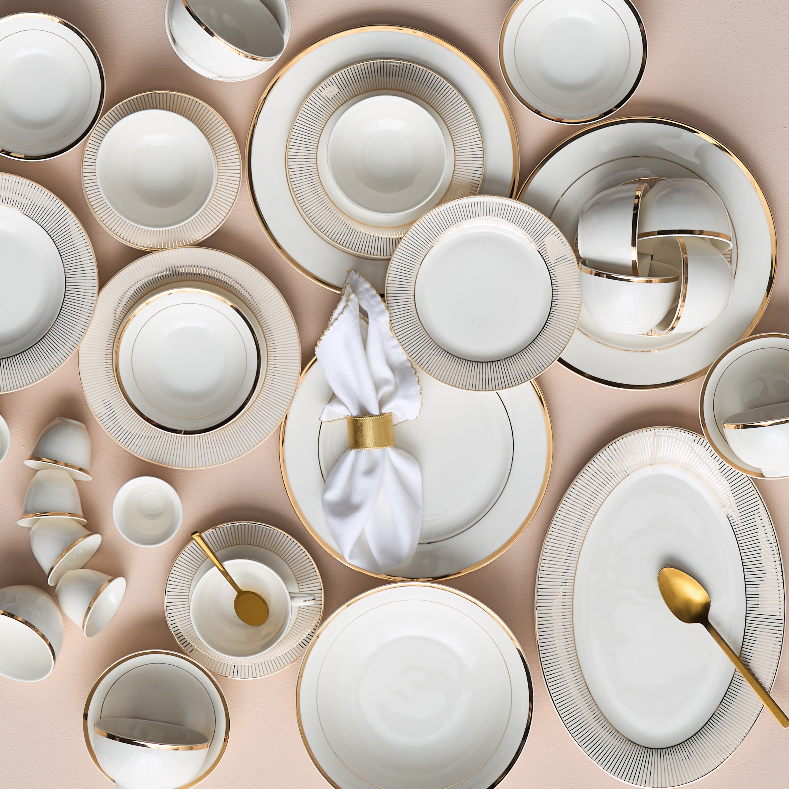 Shop Raya 101-Piece Porcelain Dinner Set - Serves 12 | Homecentre UAE