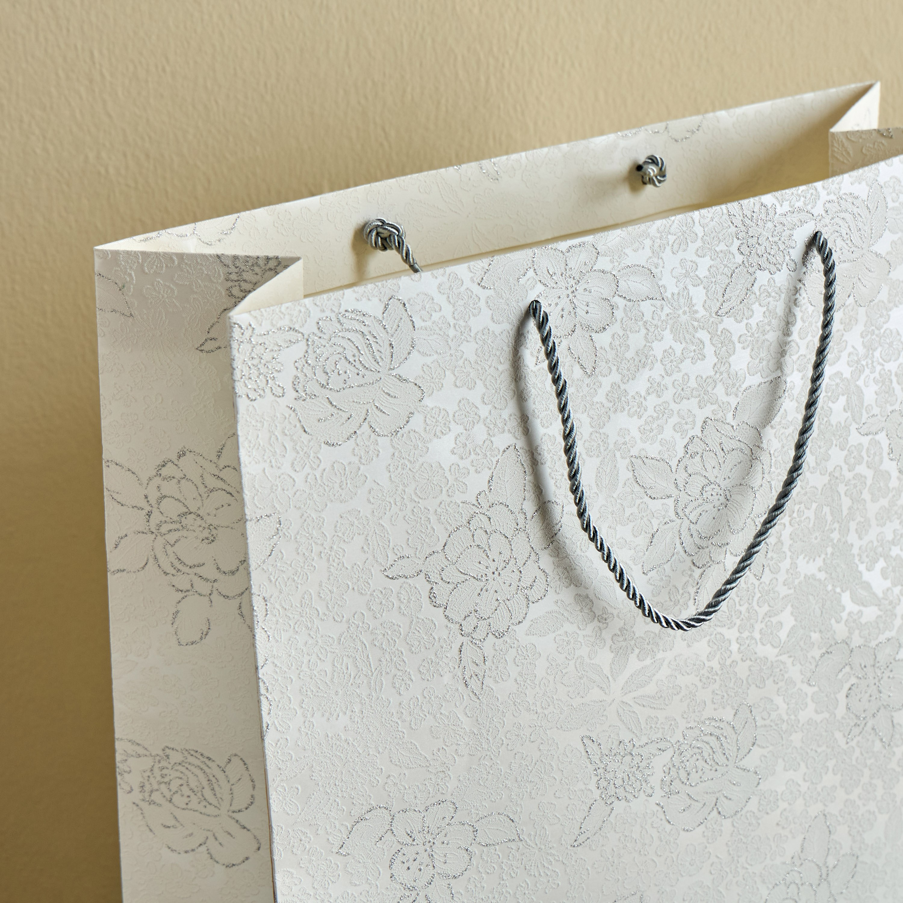Pia Peony Print Gift Bag-household-giftingaccessories-accessories-image-2