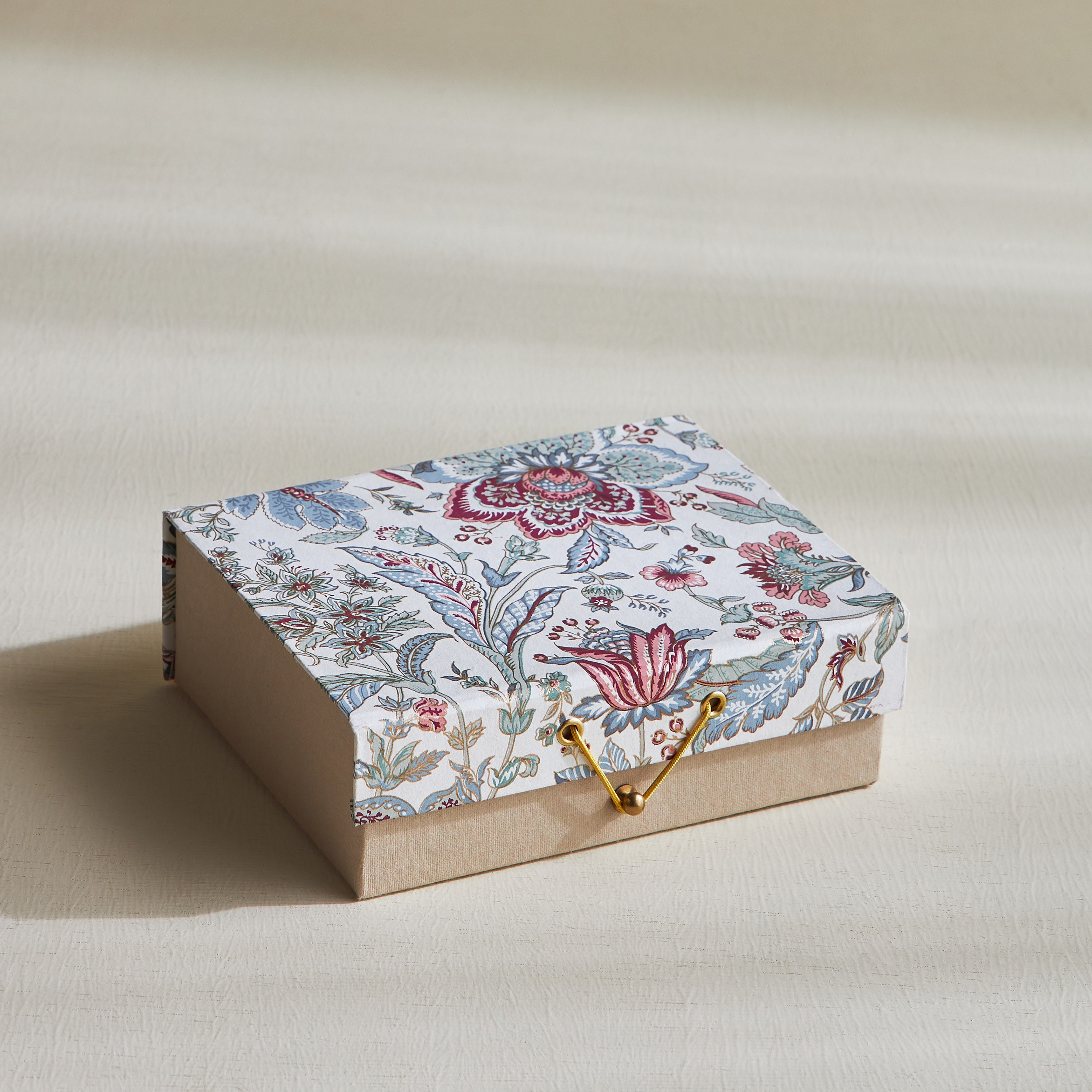 صندوق هدايا بطبعات - فيونا-household-giftingaccessories-accessories-image-1