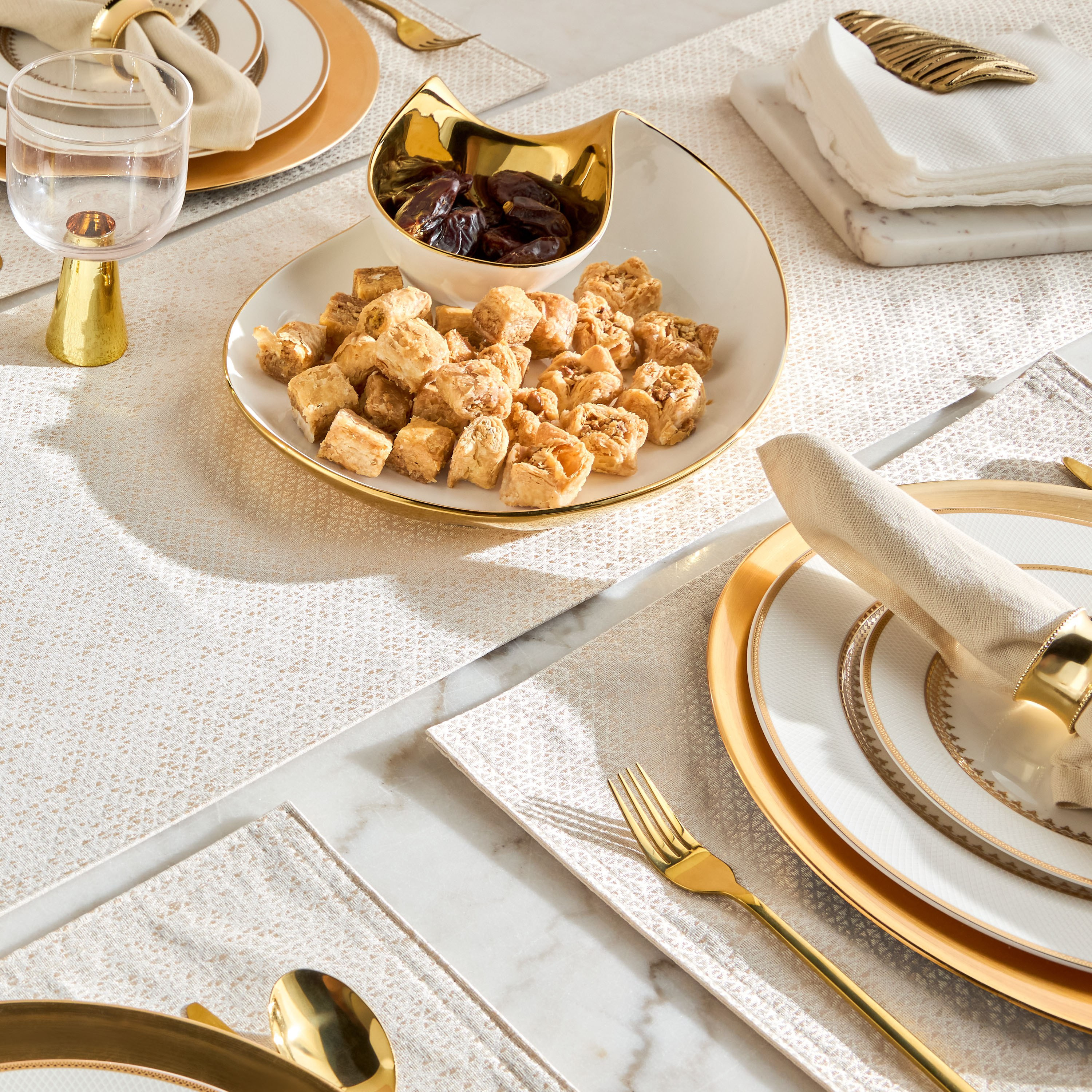 Noura 4-Piece Placemat Set-household-dining-tablelinen-placemats-image-3