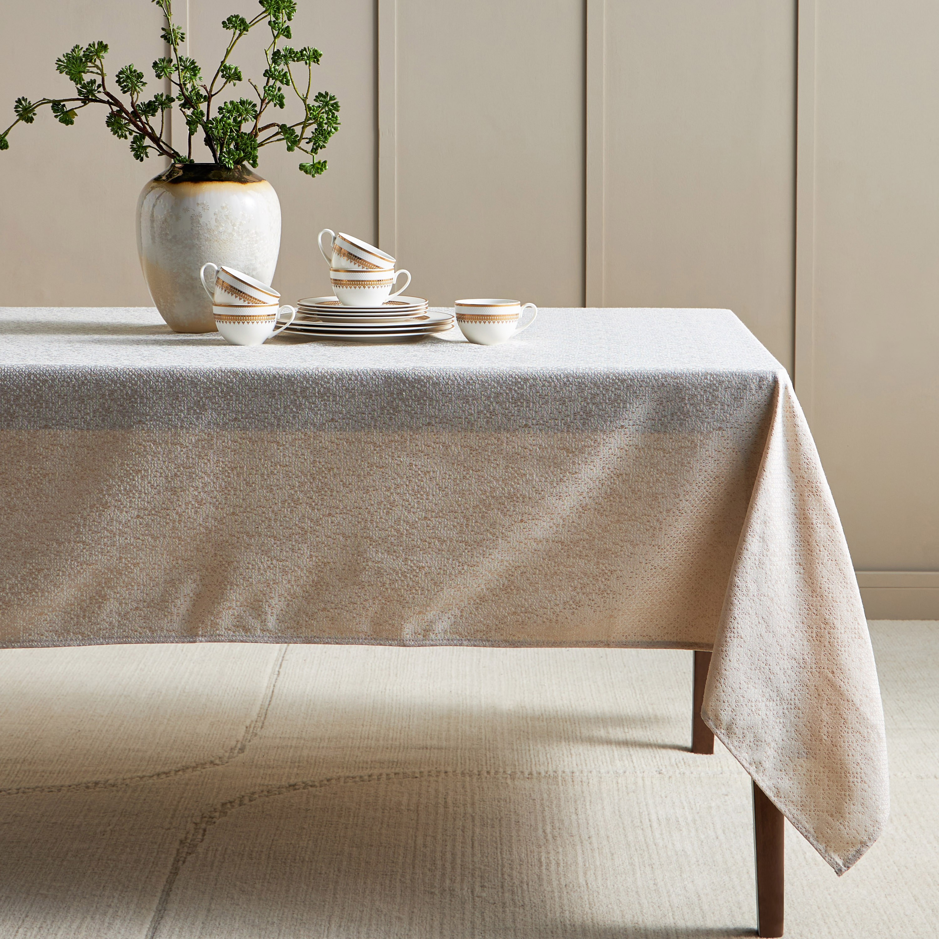 Noura Table Cover - 150x250 cm