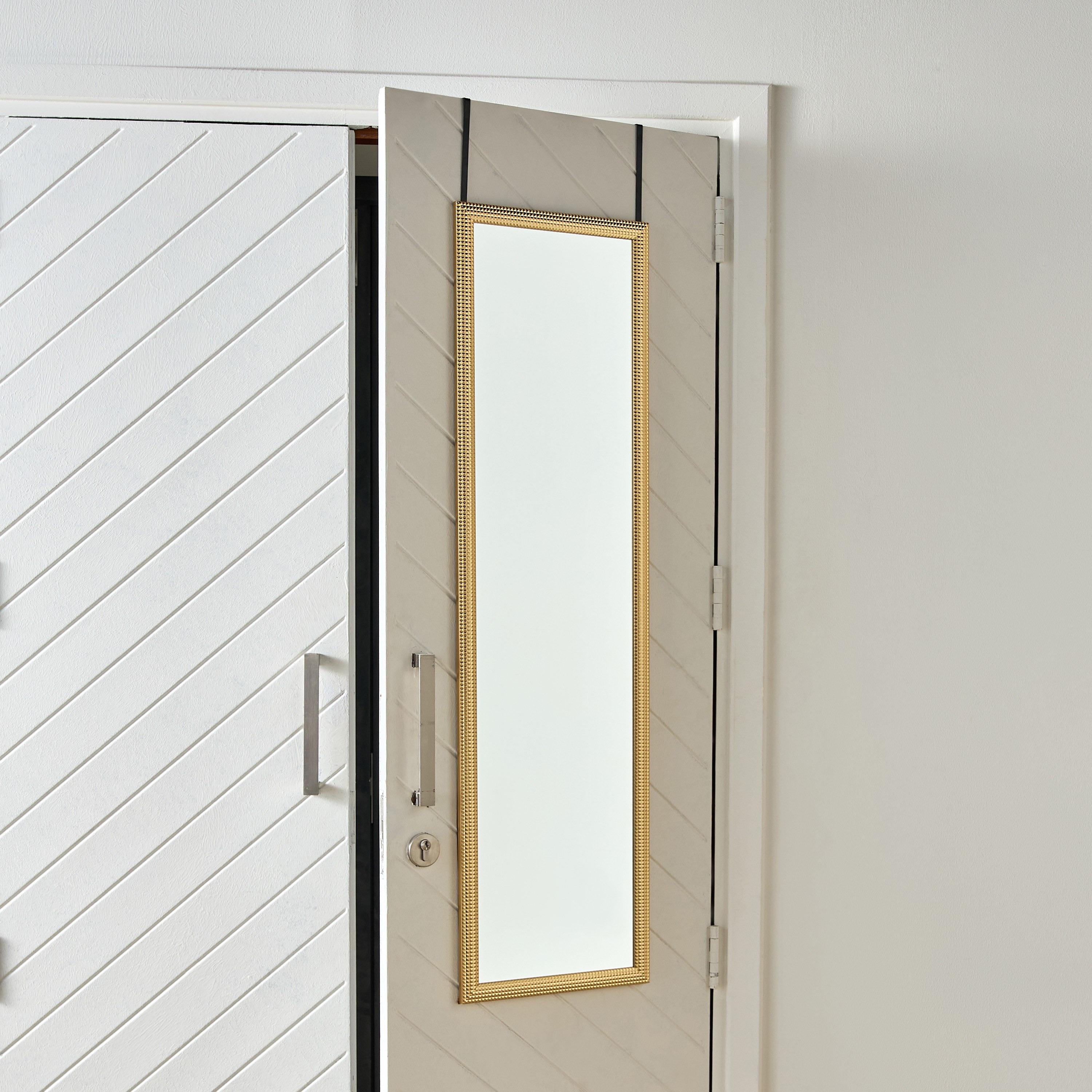 Ivy Over-the-Door Mirror - 125x125 cm-household-walldecorandmirrors-mirrors-overthedoormirrors-image-2