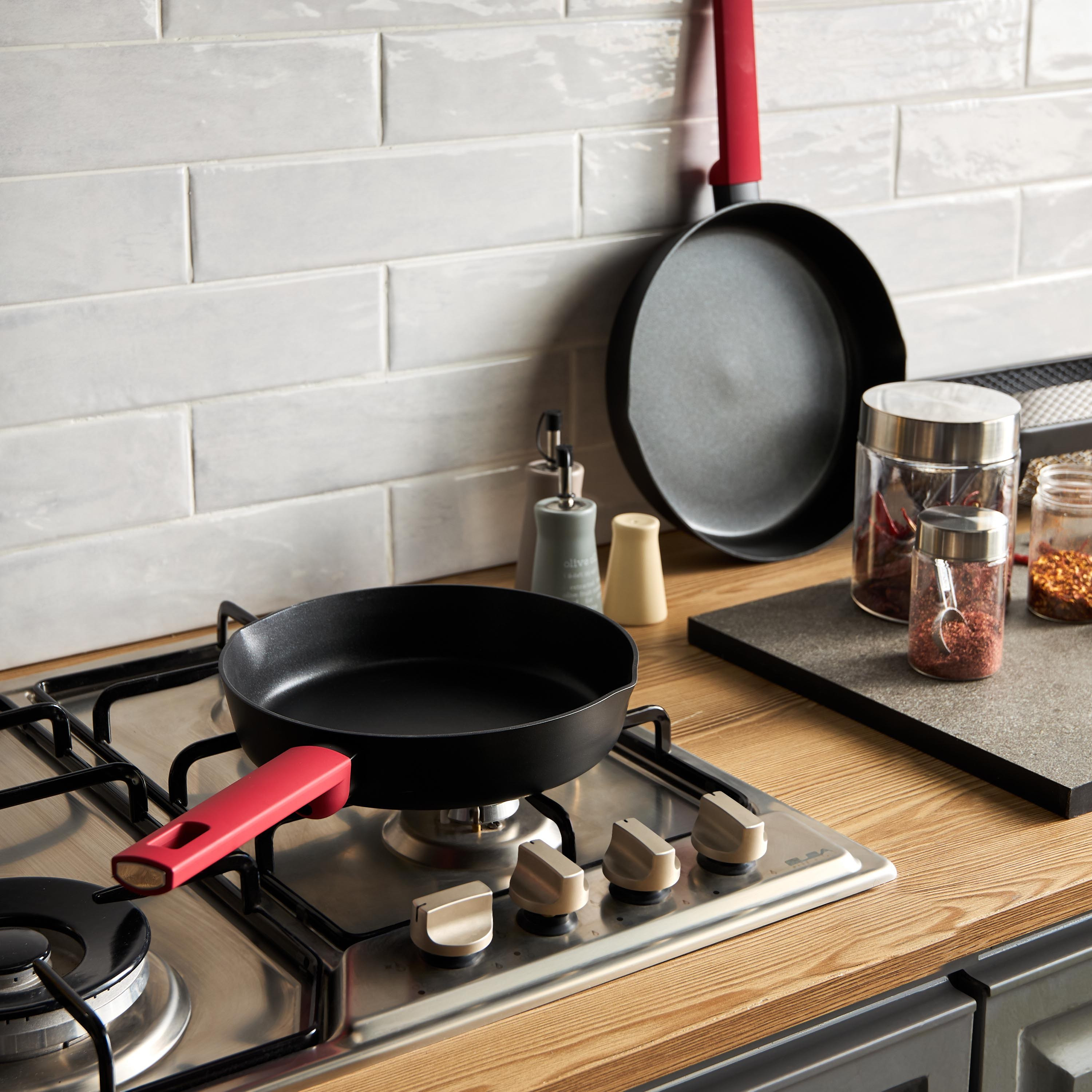 Betty Crocker Aluminium Frying Pan - 26 cm-household-kitchen-cookware-potsandpans-image-4