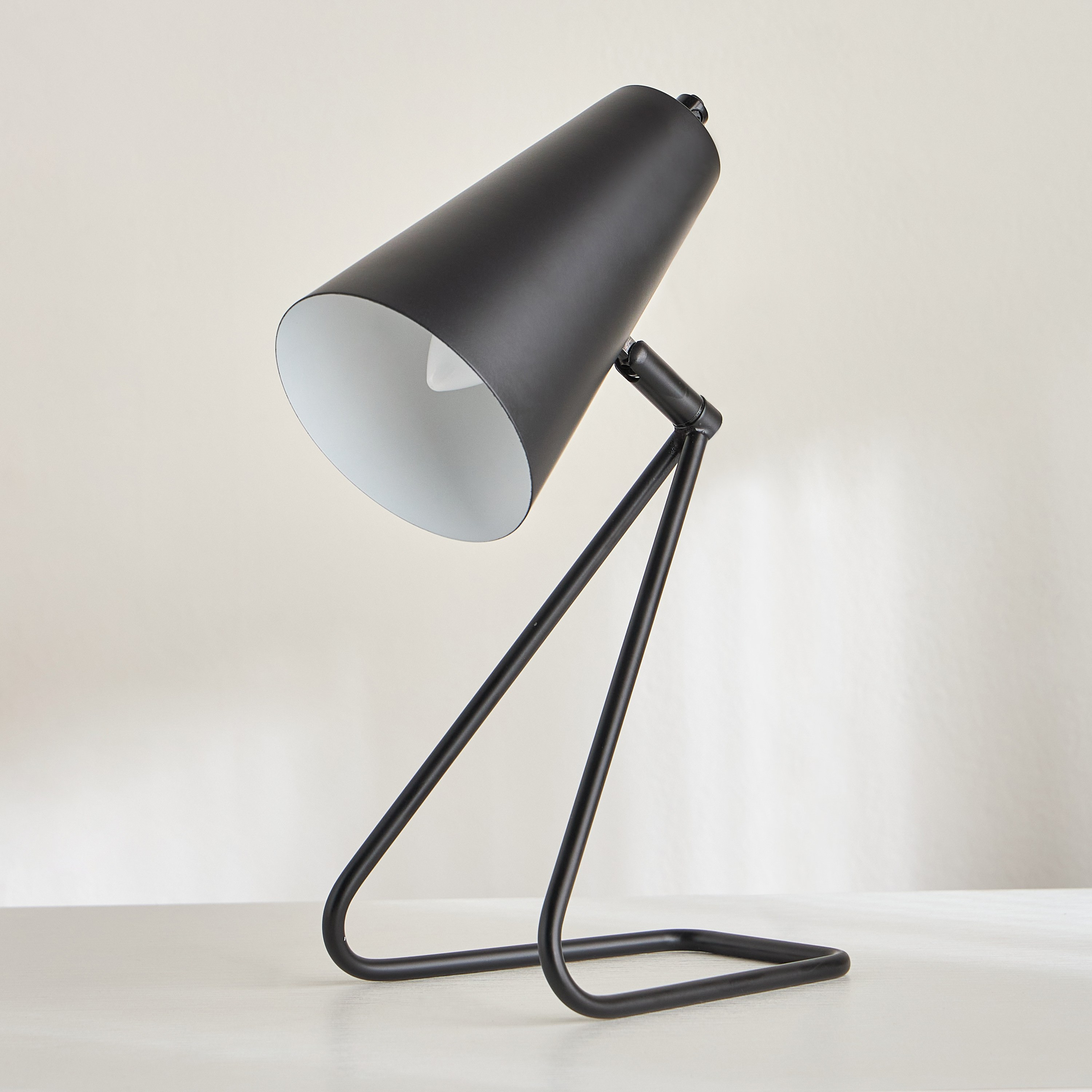 Lavia Metal Table Lamp - 30 cm-household-lighting-tableanddesklamps-image-1