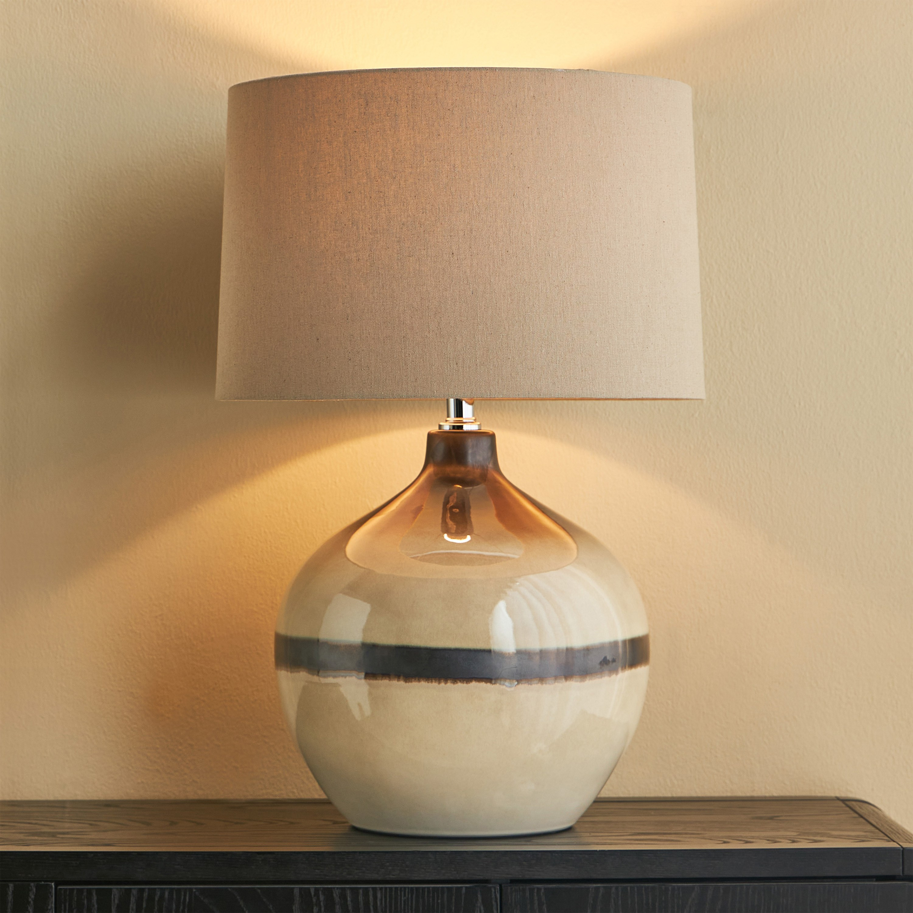 Mina Ceramic Table Lamp - 67 cm-household-lighting-tableanddesklamps-image-2