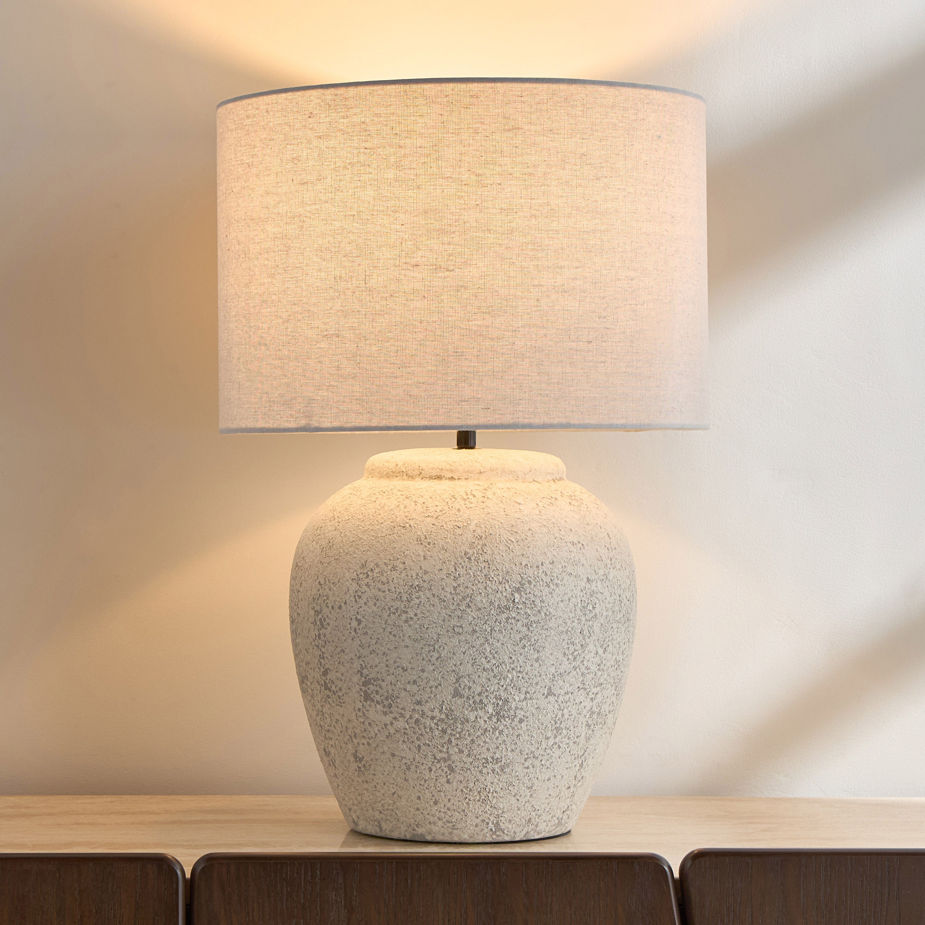 Jackson Ceramic Table Lamp - 59 cm-household-lighting-tableanddesklamps-image-2
