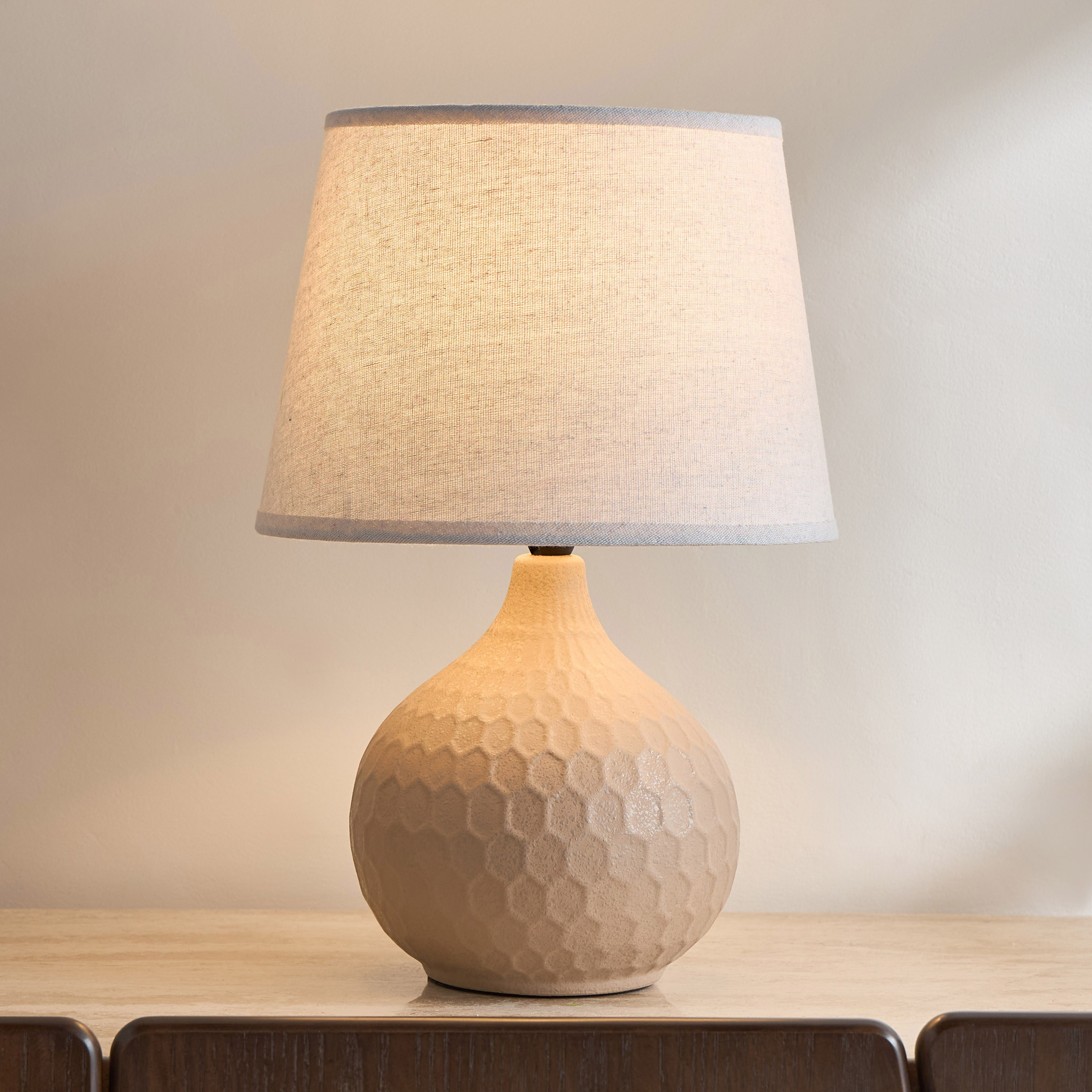 Corey Ceramic Table Lamp - 40 cm-household-lighting-tableanddesklamps-image-2