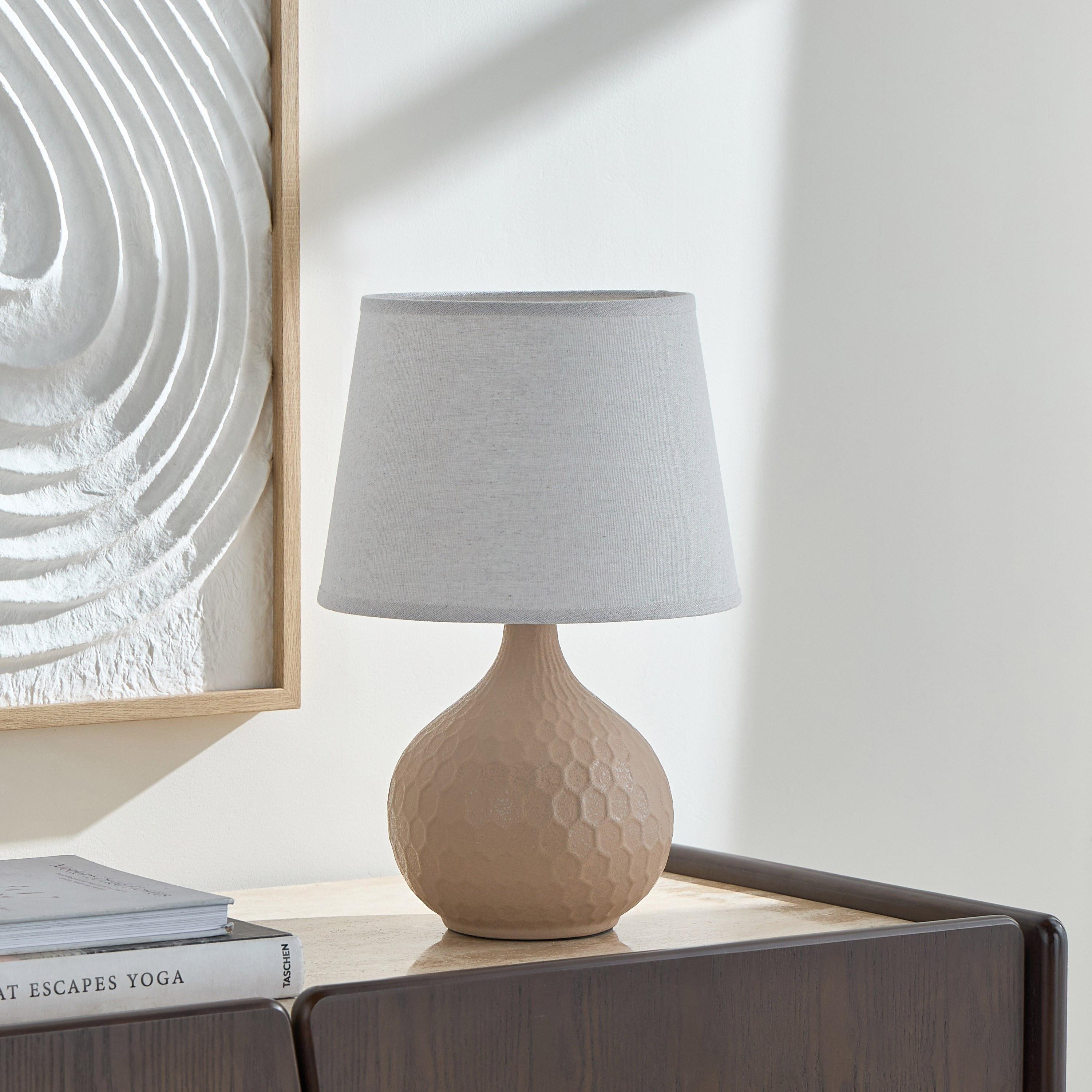 Corey Ceramic Table Lamp - 40 cm-household-lighting-tableanddesklamps-image-4